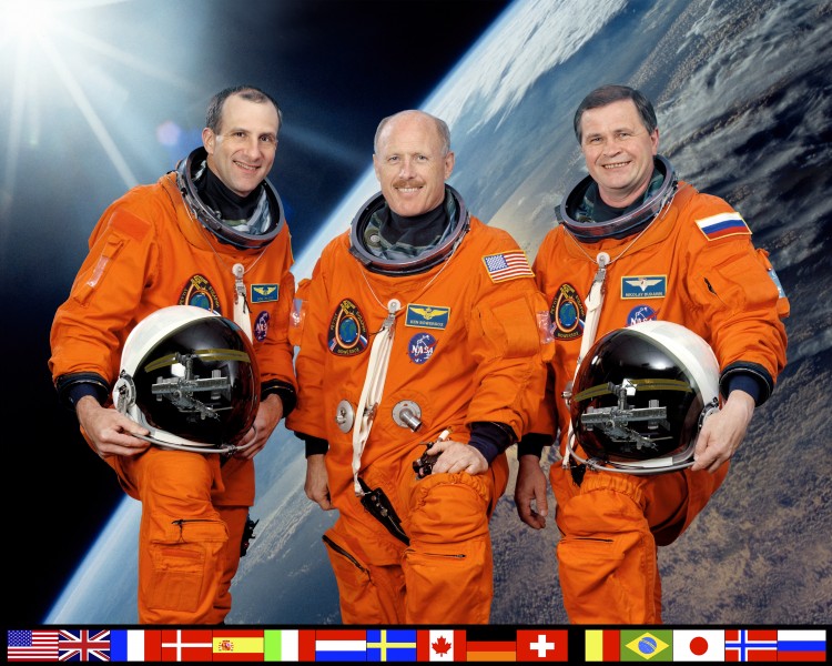 ISS Expedition 6 crew