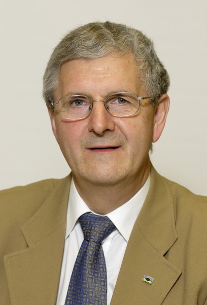 Jogvan vid Keldu, ordforande Faroarnas delegation (Bilden ar tagen vid Nordiska radets session i Oslo, 2003)