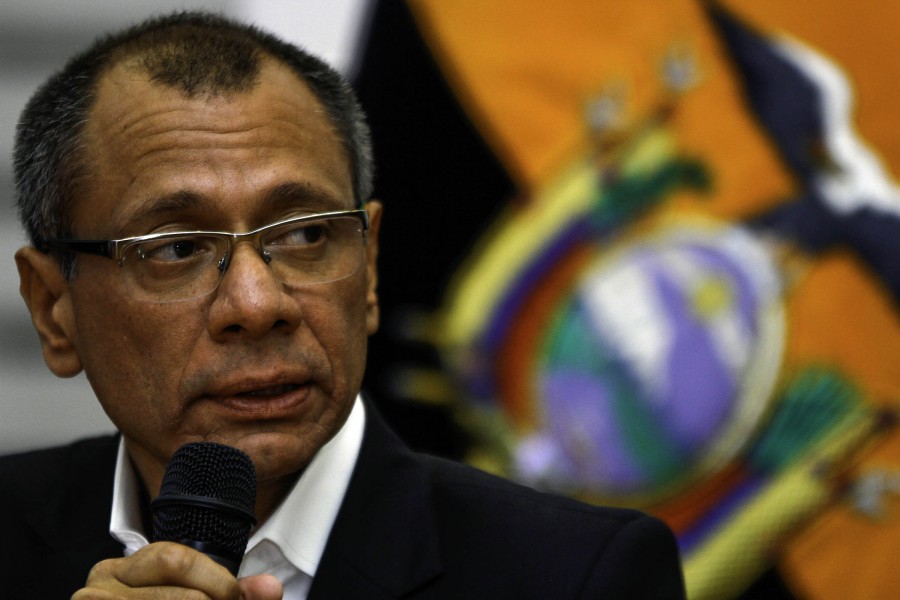 JORGE GLAS (18060389766)