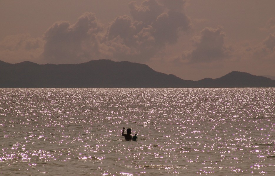 Krabi fisherman - panoramio