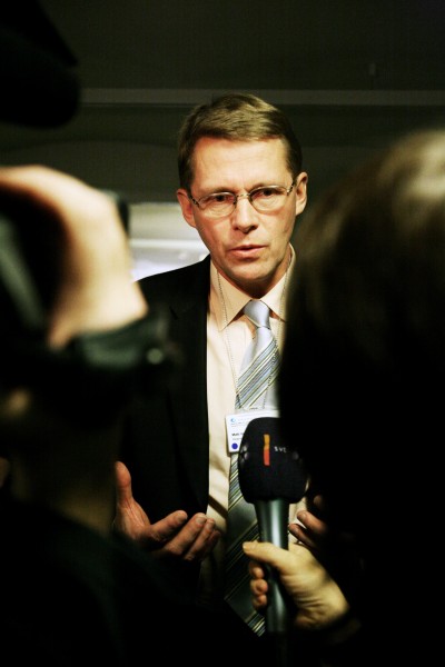 Matti Vanhanen, Finlands statsminister, blir intervjuad av media efter nordiskat statsministermote i Reykjavik 2005