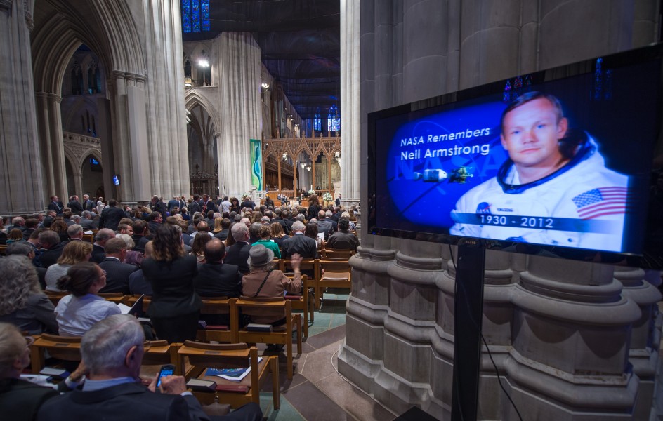 Neil Armstrong public memorial service (201209130022HQ)
