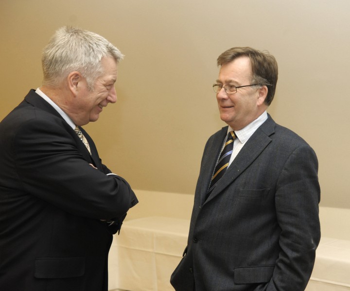 Norges finansminister Sigbjoern Johnsen och Danmarks finansminister Claus Hjort Frederiksen. Nordiskt finansministermote i Kopenhamn 2009-12-04