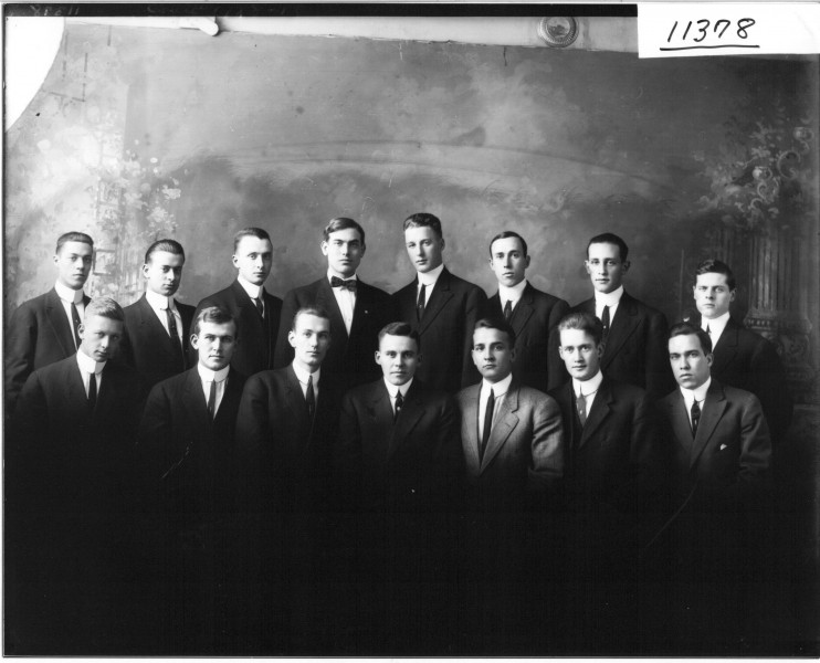 Pan-Hellenic Council group portrait 1912 (3191629936)