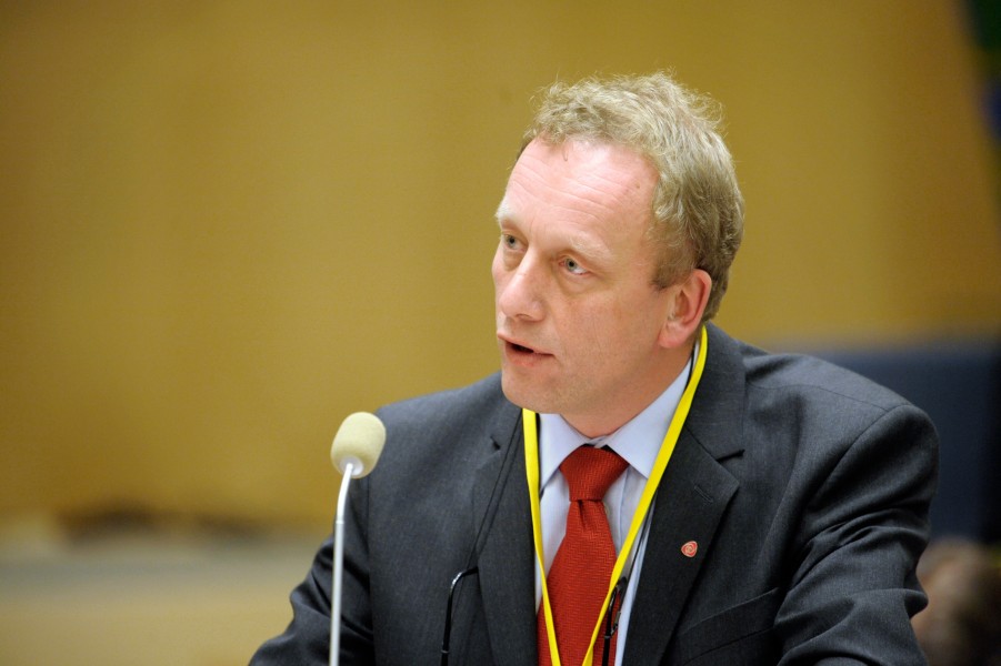 Per Rune Henriksen (A) Norge, talar vid Nordiska radets session i Stockholm 2009
