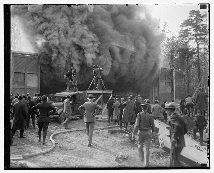 Photographing fire for news reels 18602u original