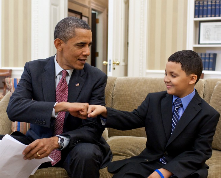 President Obama greets Make-a-Wish child Diego Diaz - June 23 2011 (cropped)