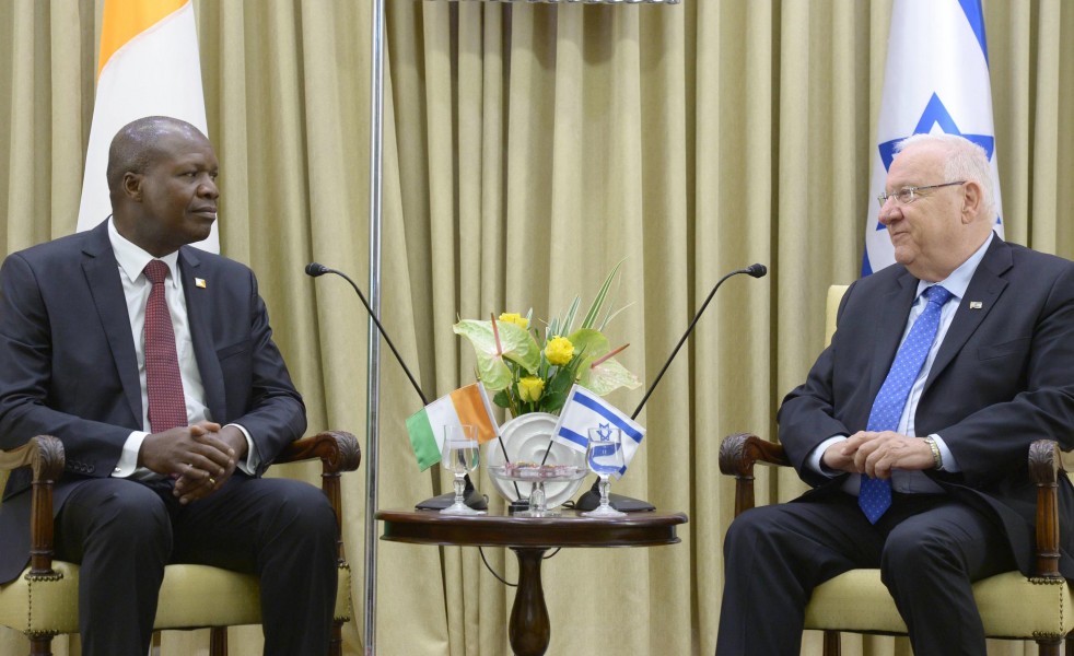 Reuven rivlin with Albert Toikeusse Mabri (2)