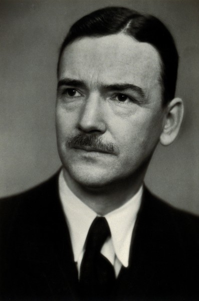 Ulf Svante von Euler. Photograph. Wellcome V0026335