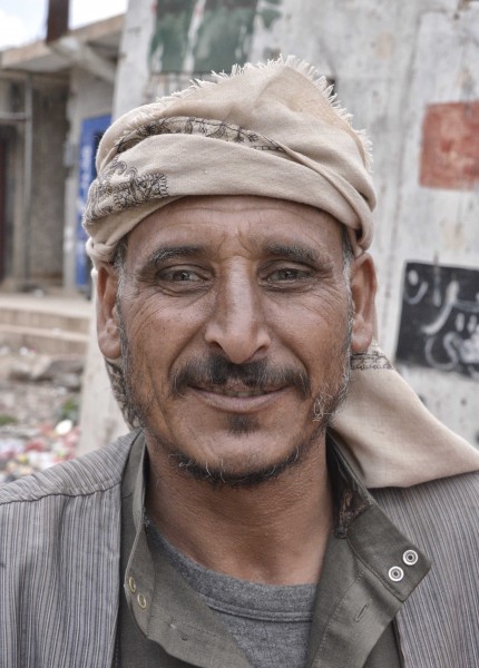 Yemeni Tribesman (12404442513)
