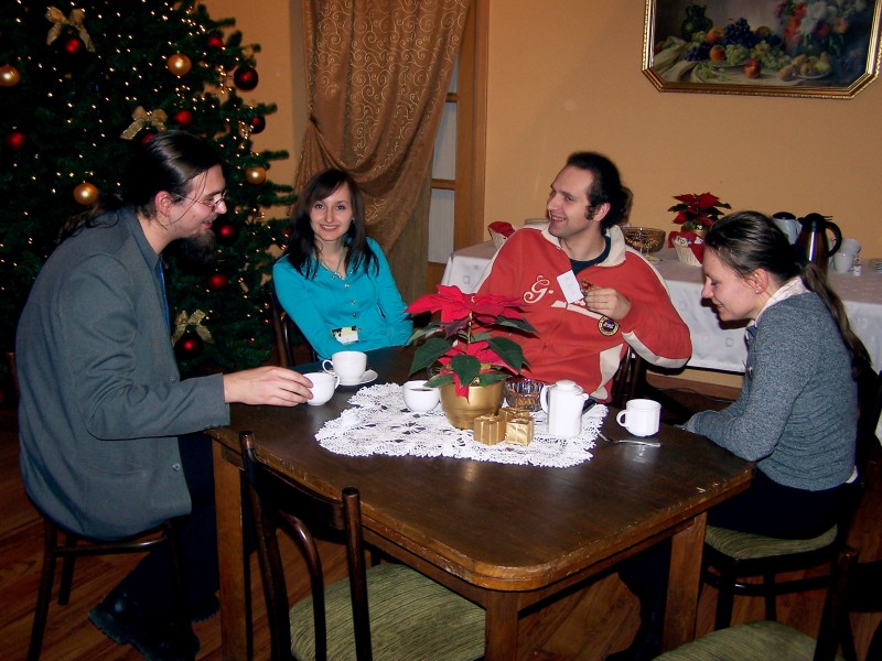 Zlot Zimowy 2006 - Przy stoliku 01