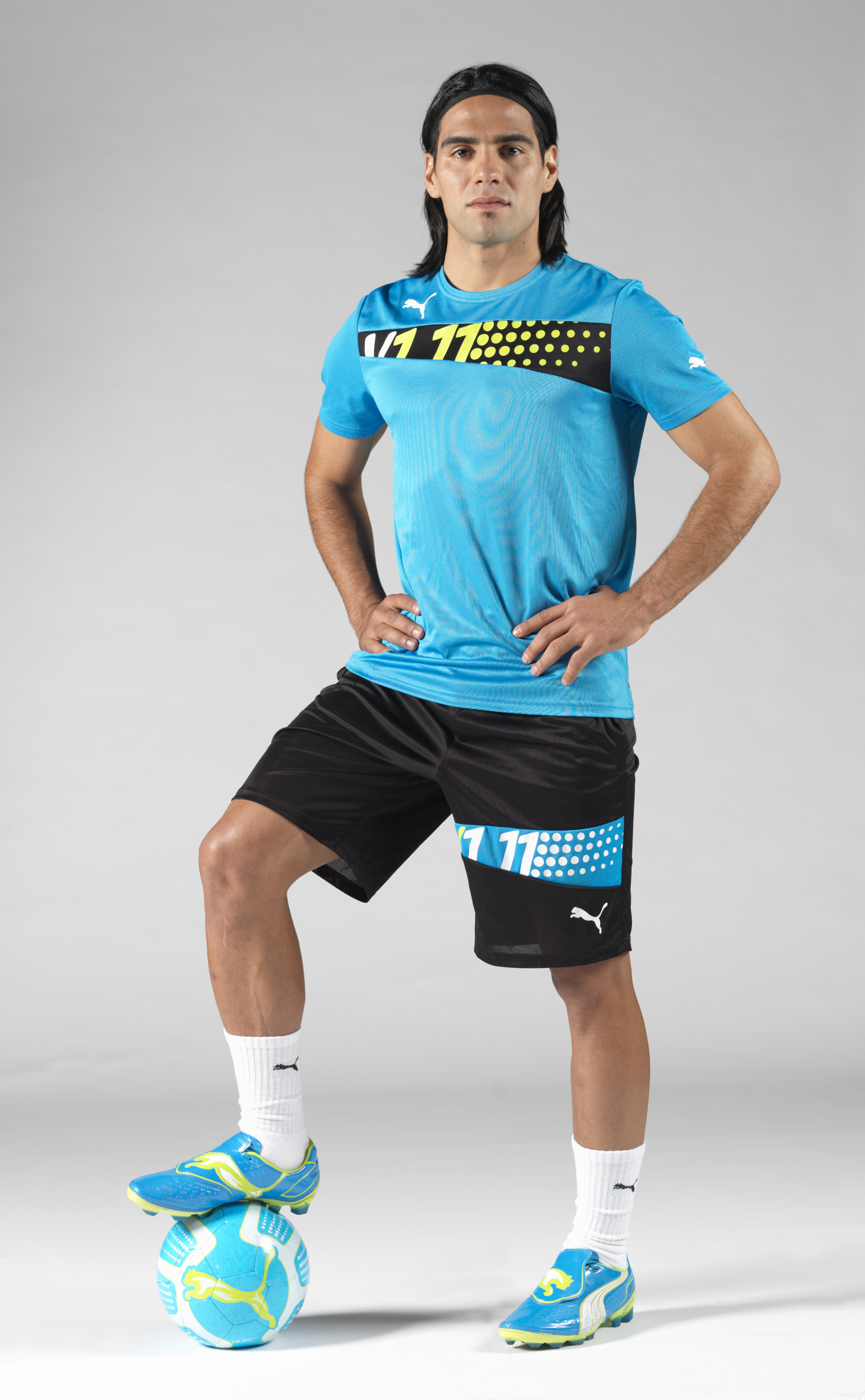Radamel Falcao 2011-11-22 001