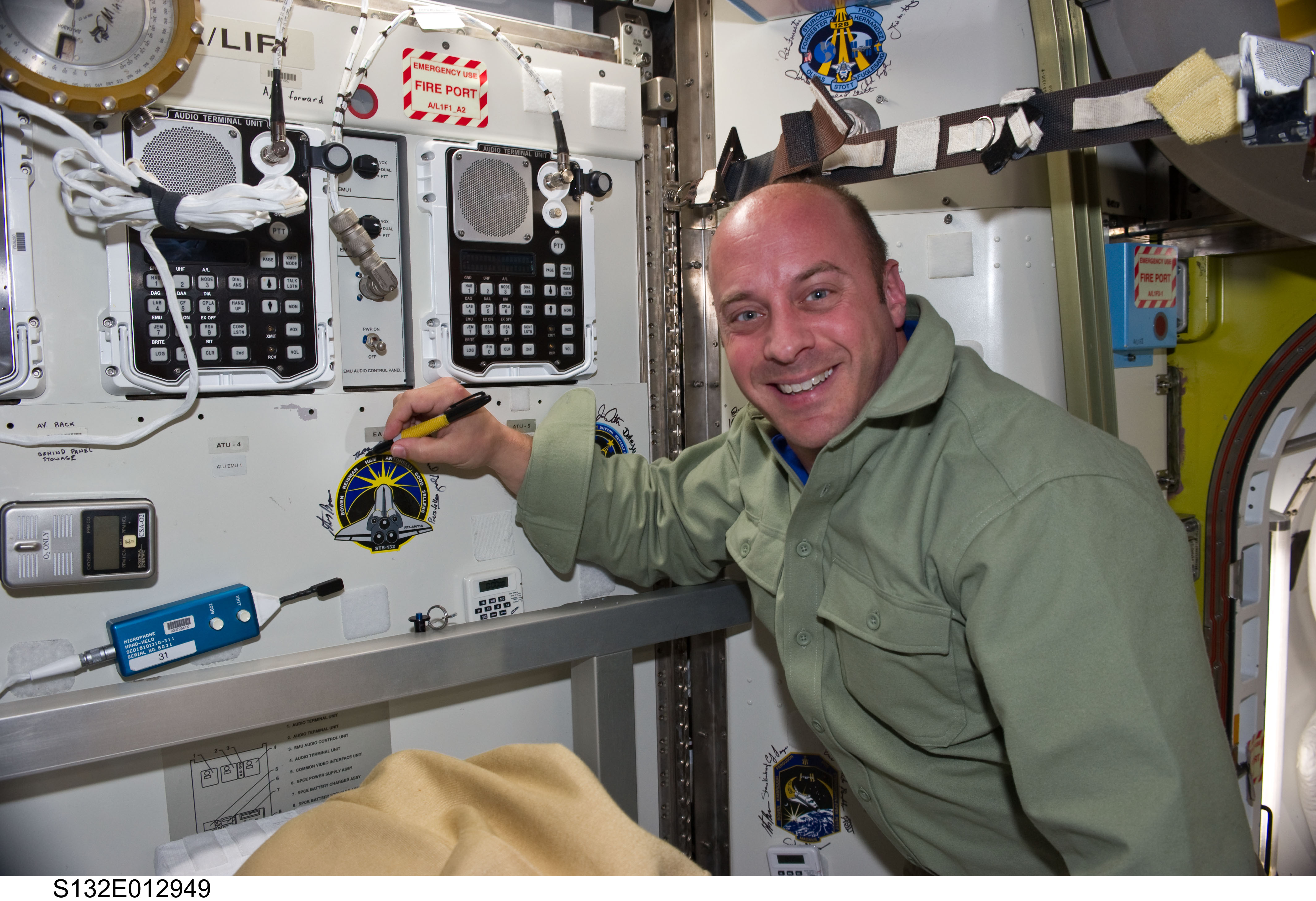 STS132 Reisman fd9