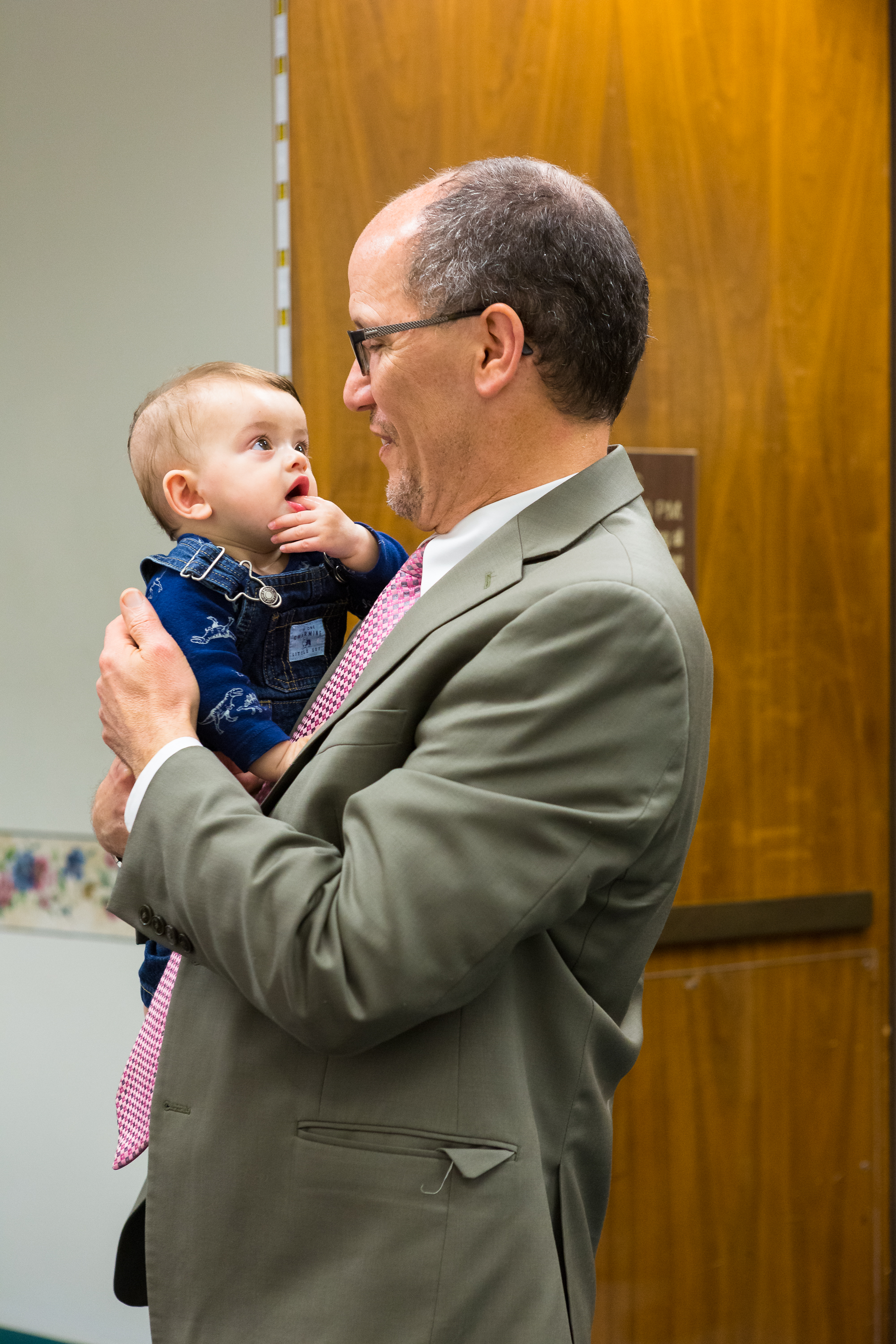 Thomas Perez with Theo Suiter, 2016
