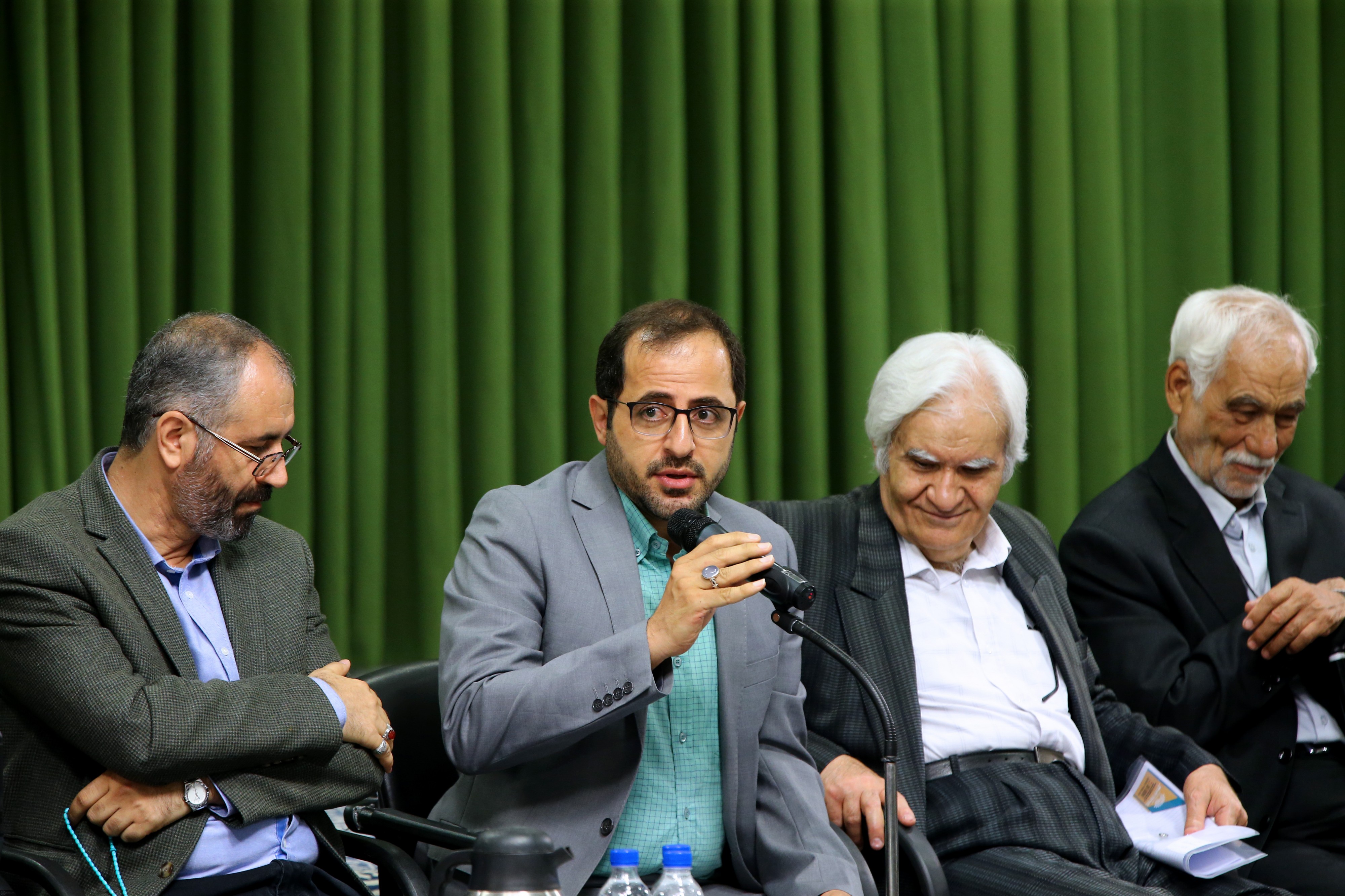 Fazel Nazari & Kioumarth Abbasi Qasriat the Meeting with Ayatollah Khamenei02