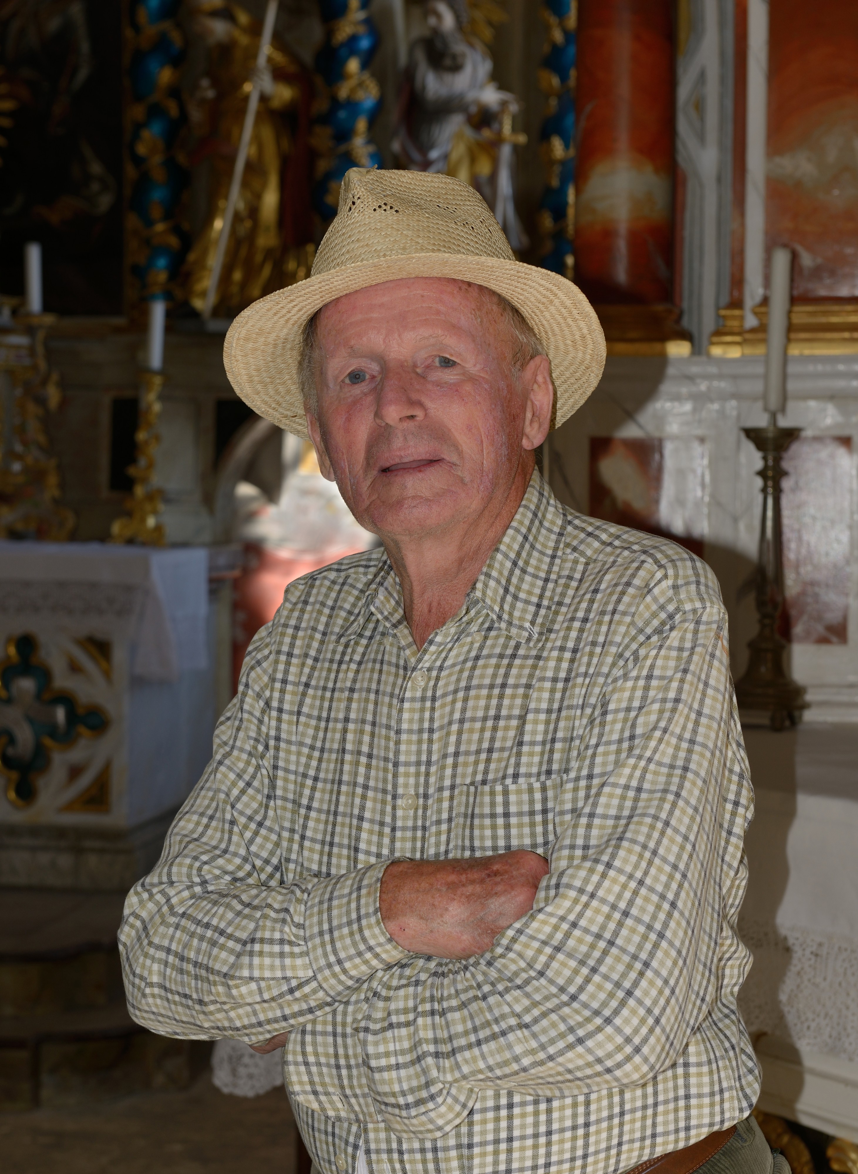Josef Kostner tla dlieja da Sacun