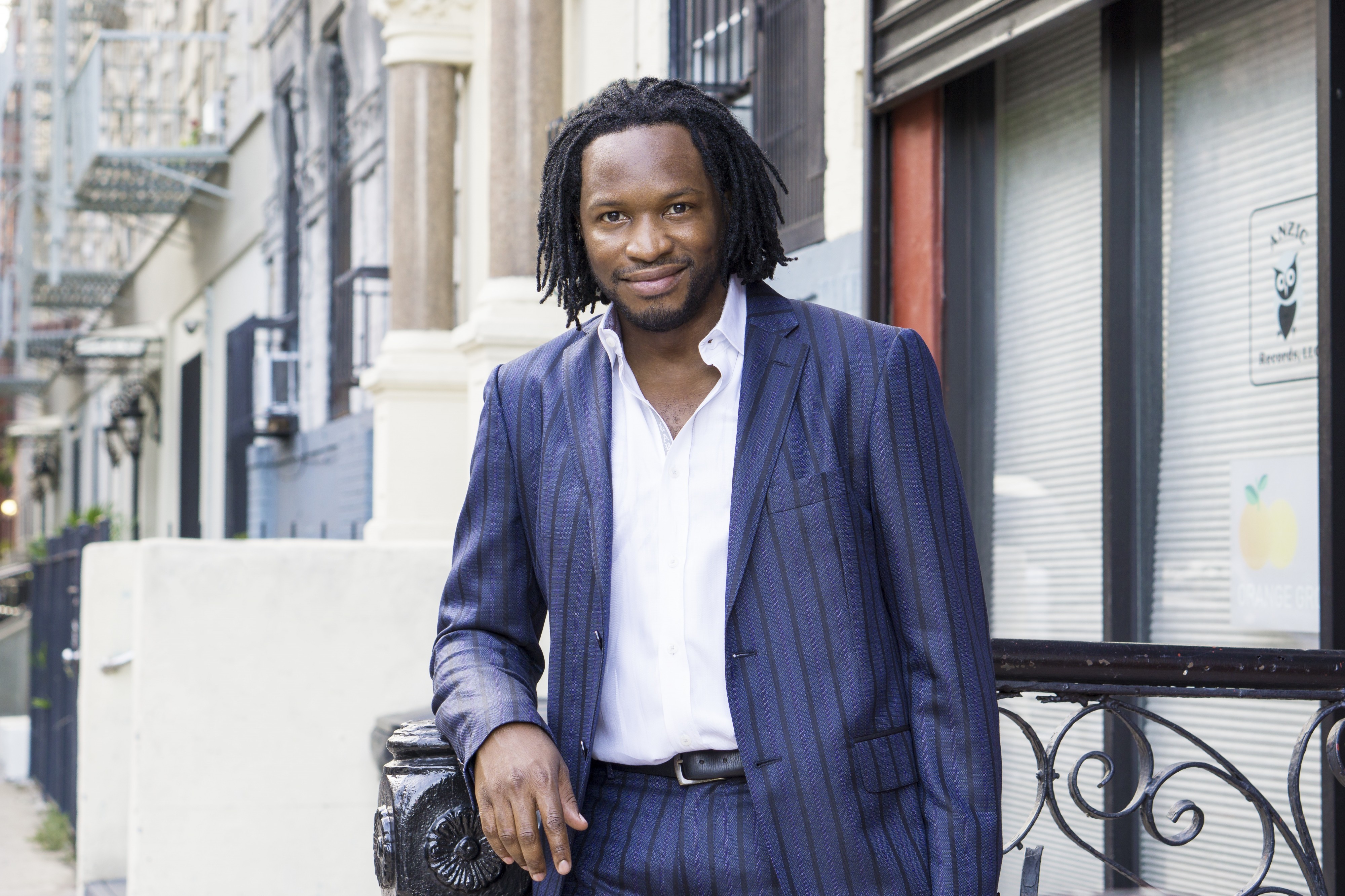 Mark McLean 2015 promotional photo 1