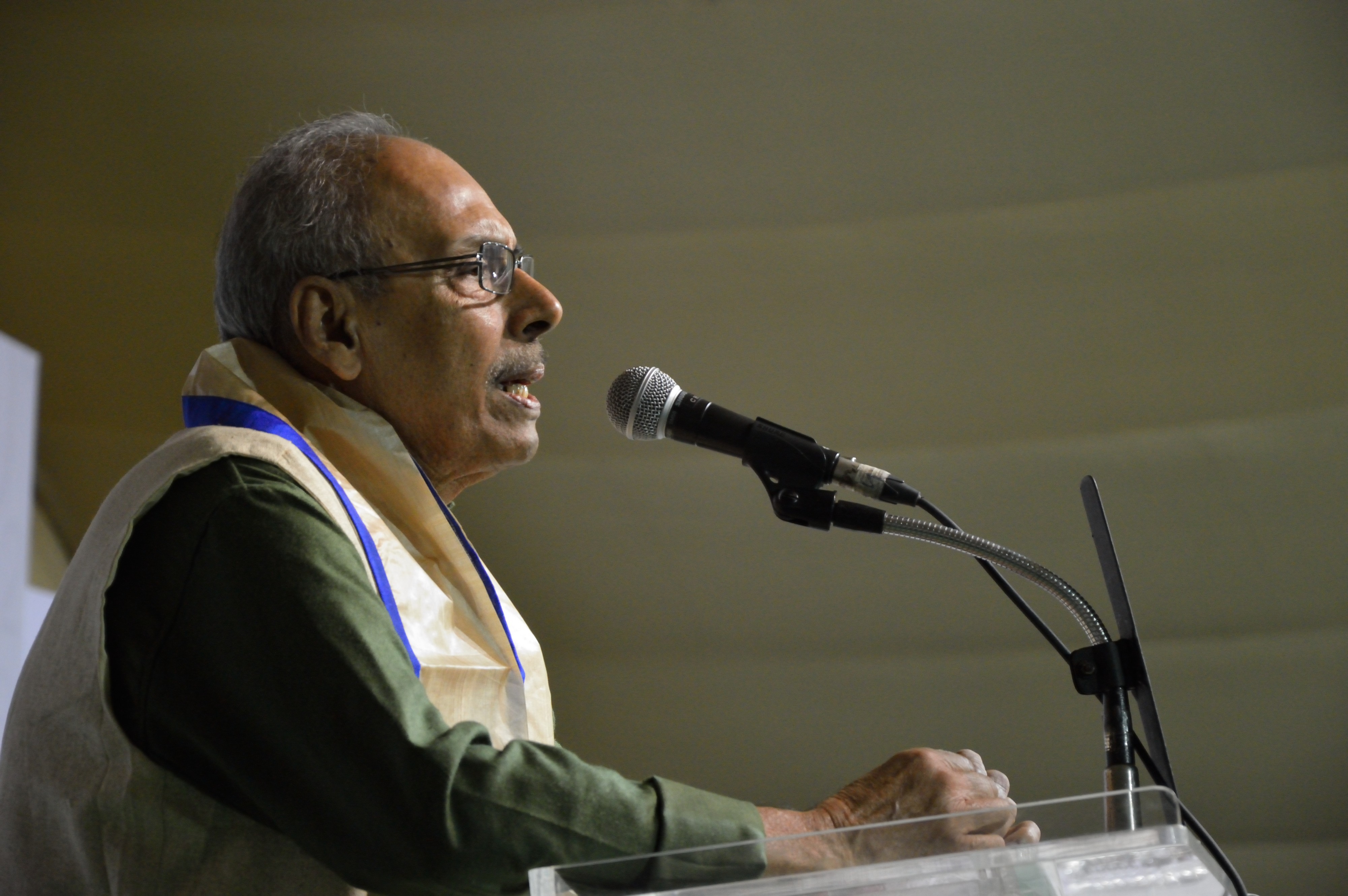 Sirshendu Mukhopadhyay - Kolkata 2014-02-07 8534