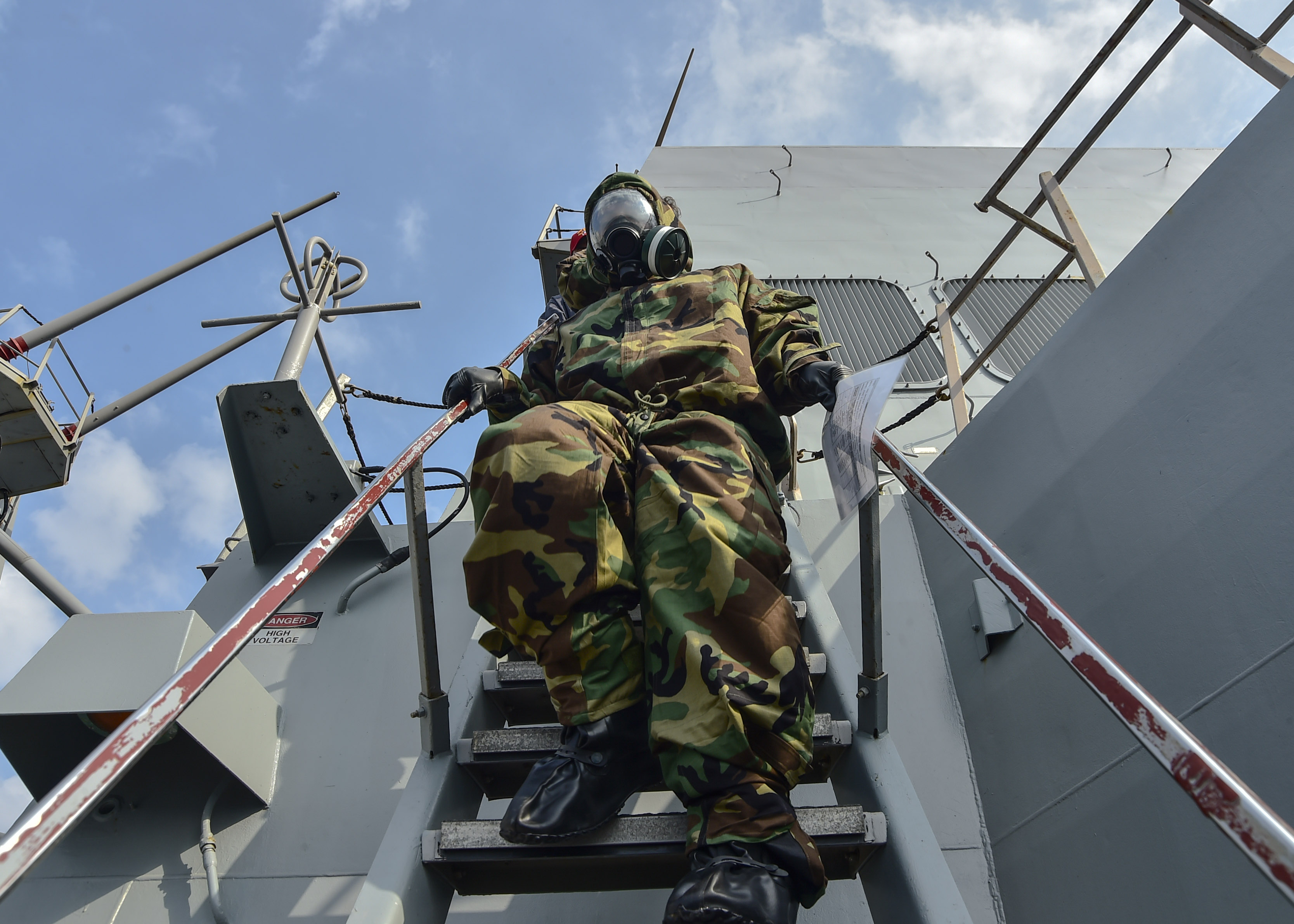 USS Gridley (DDG-101) 150119-N-DJ750-066 (15711728863)
