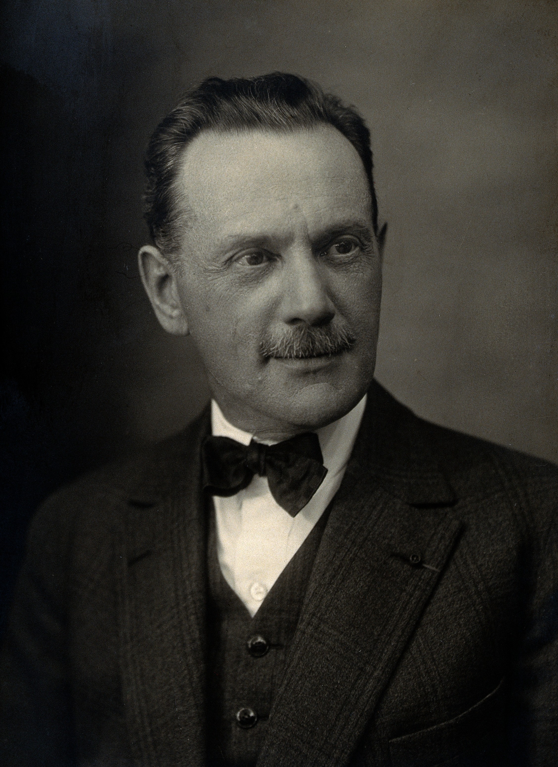 Victor Pauchet. Photograph by Nadar. Wellcome V0026991