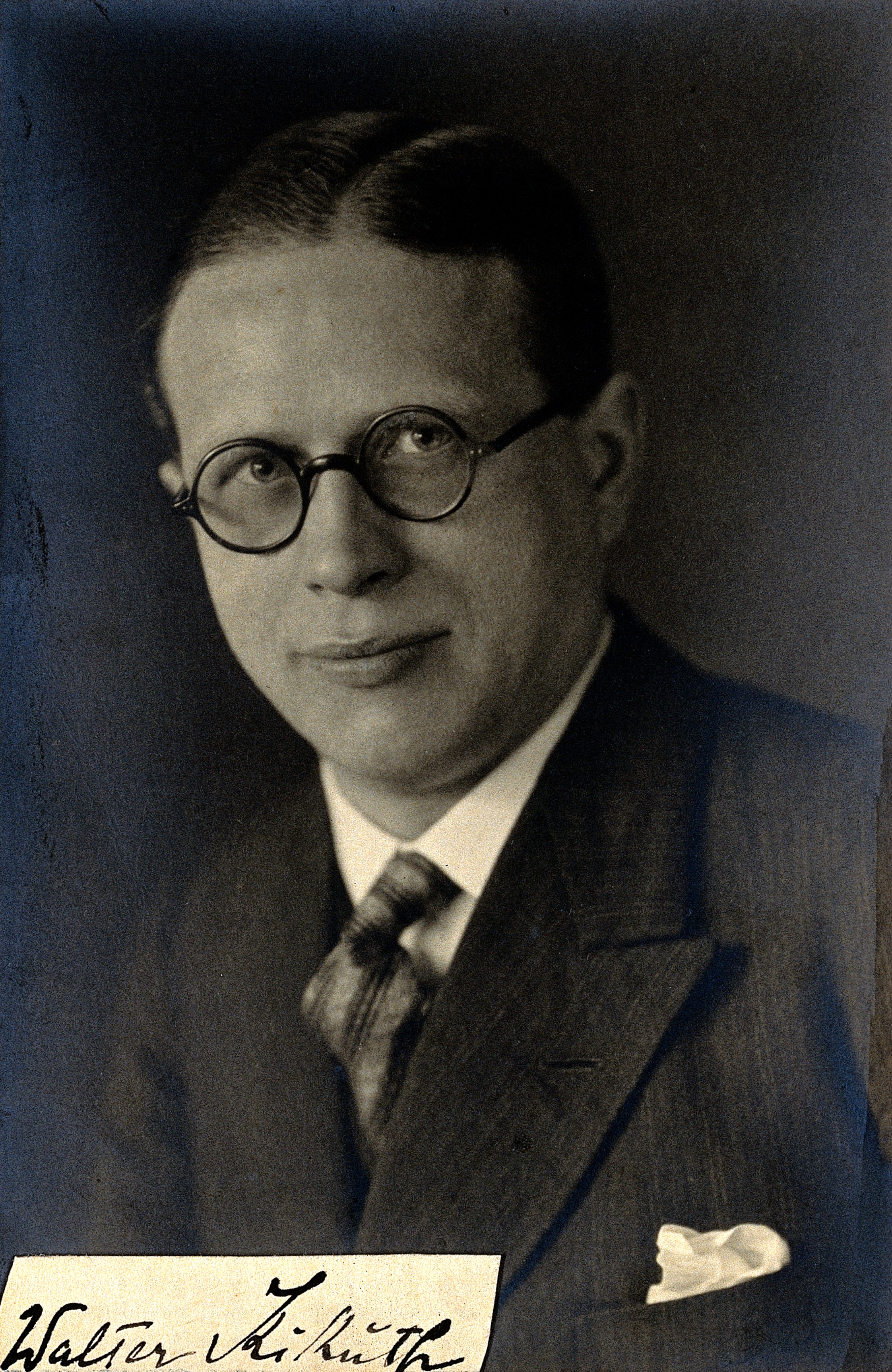 Walter Kiküth. Photograph. Wellcome V0027732
