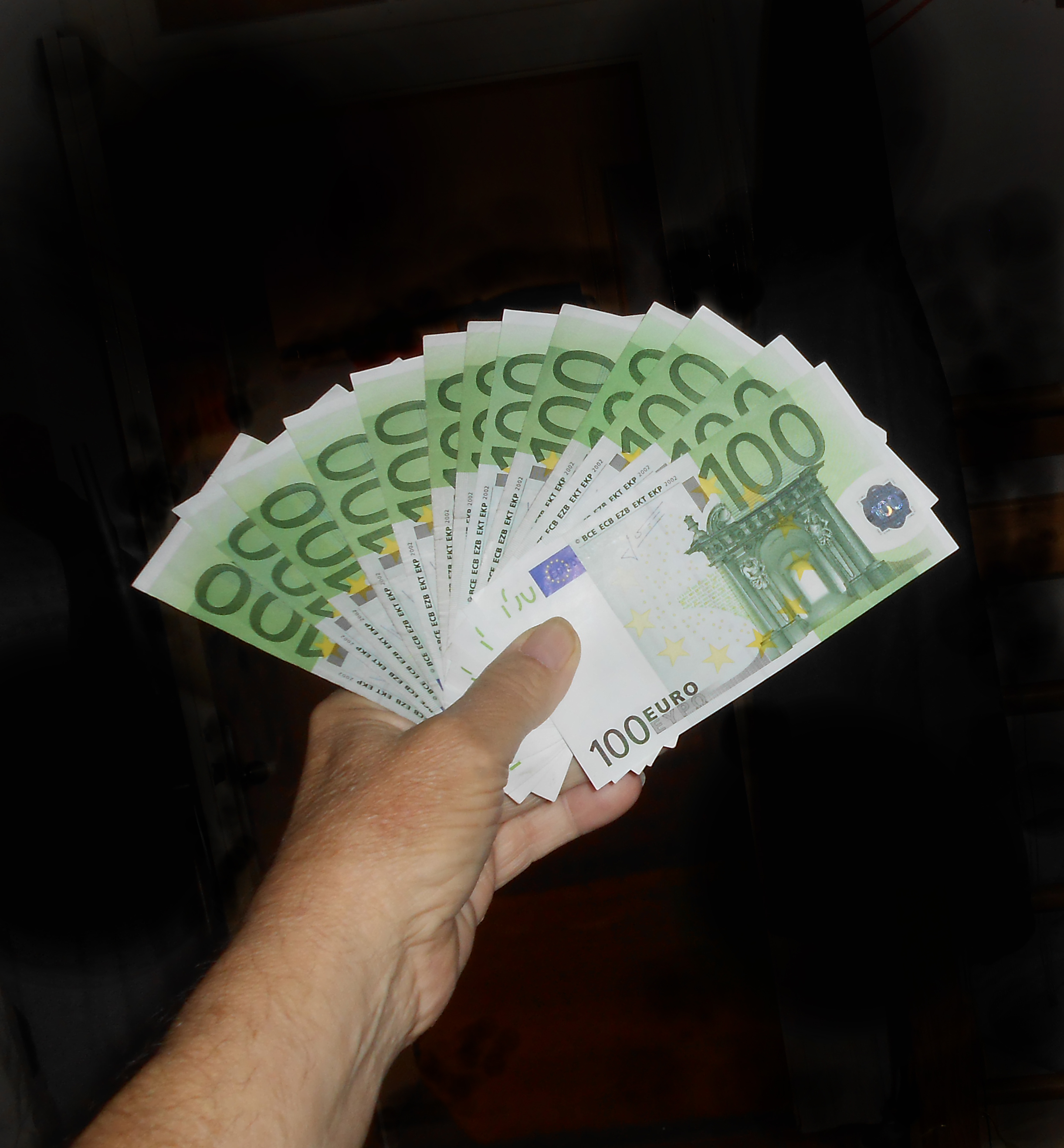 100EuroScheine-5172