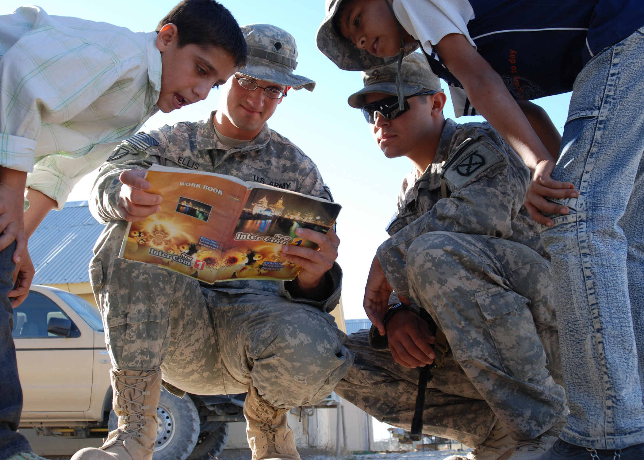 10th Mountain Division Participates in English Conversation Club DVIDS325413