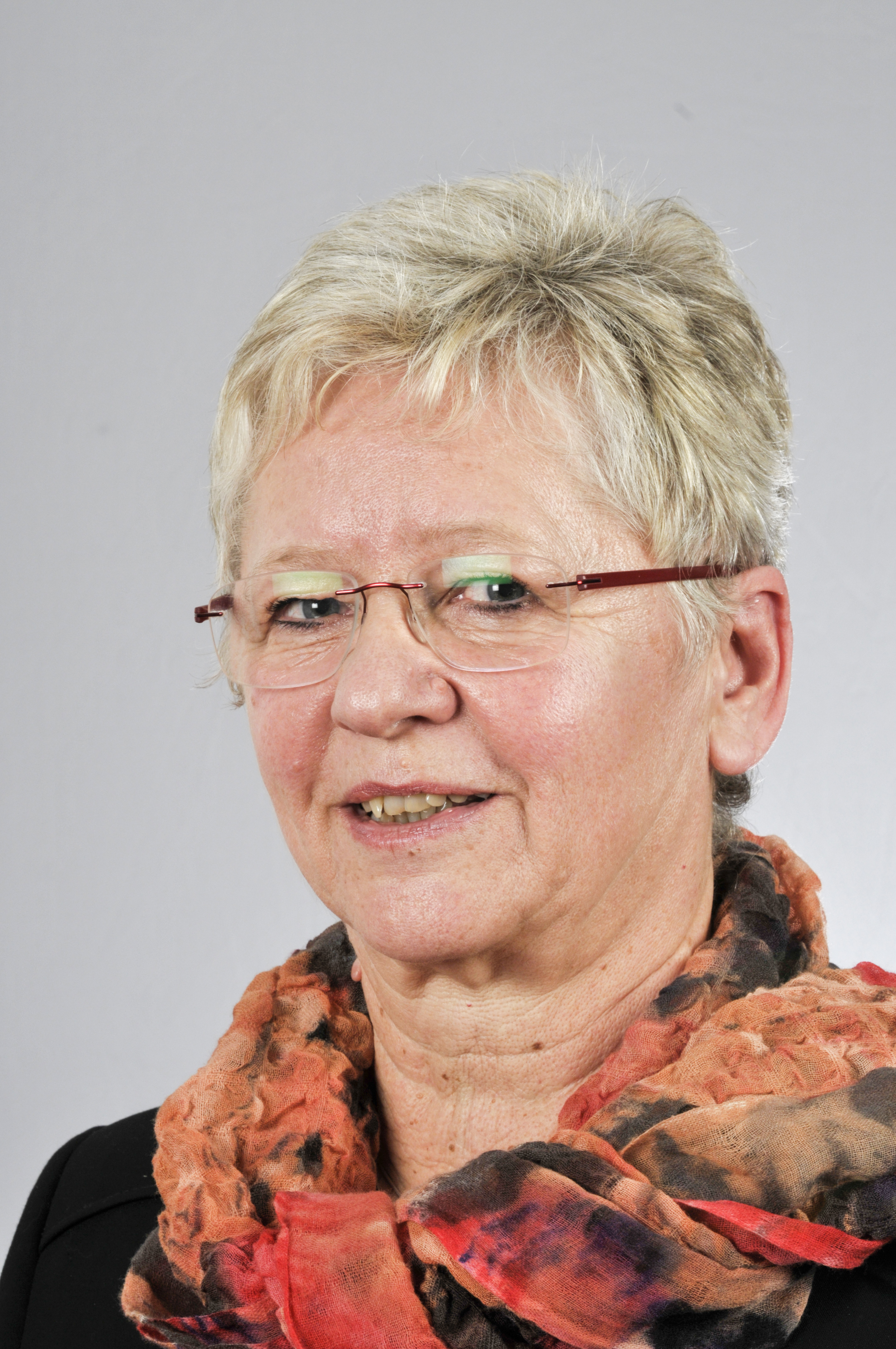 16-03-09- Anita-Tack RR26820