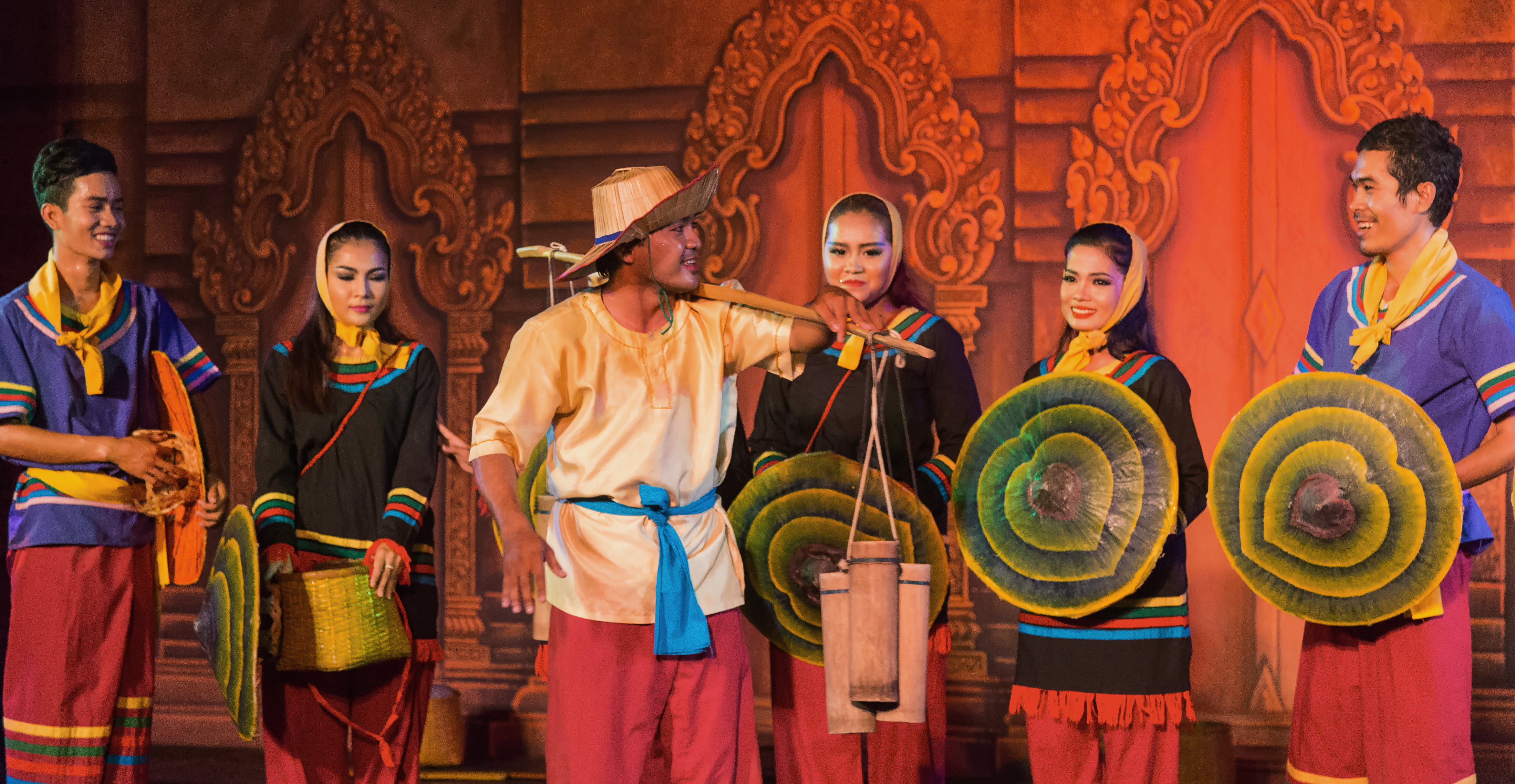 2016 Phnom Penh, Tradycyjny Kambodżański Pokaz Tańca (201)