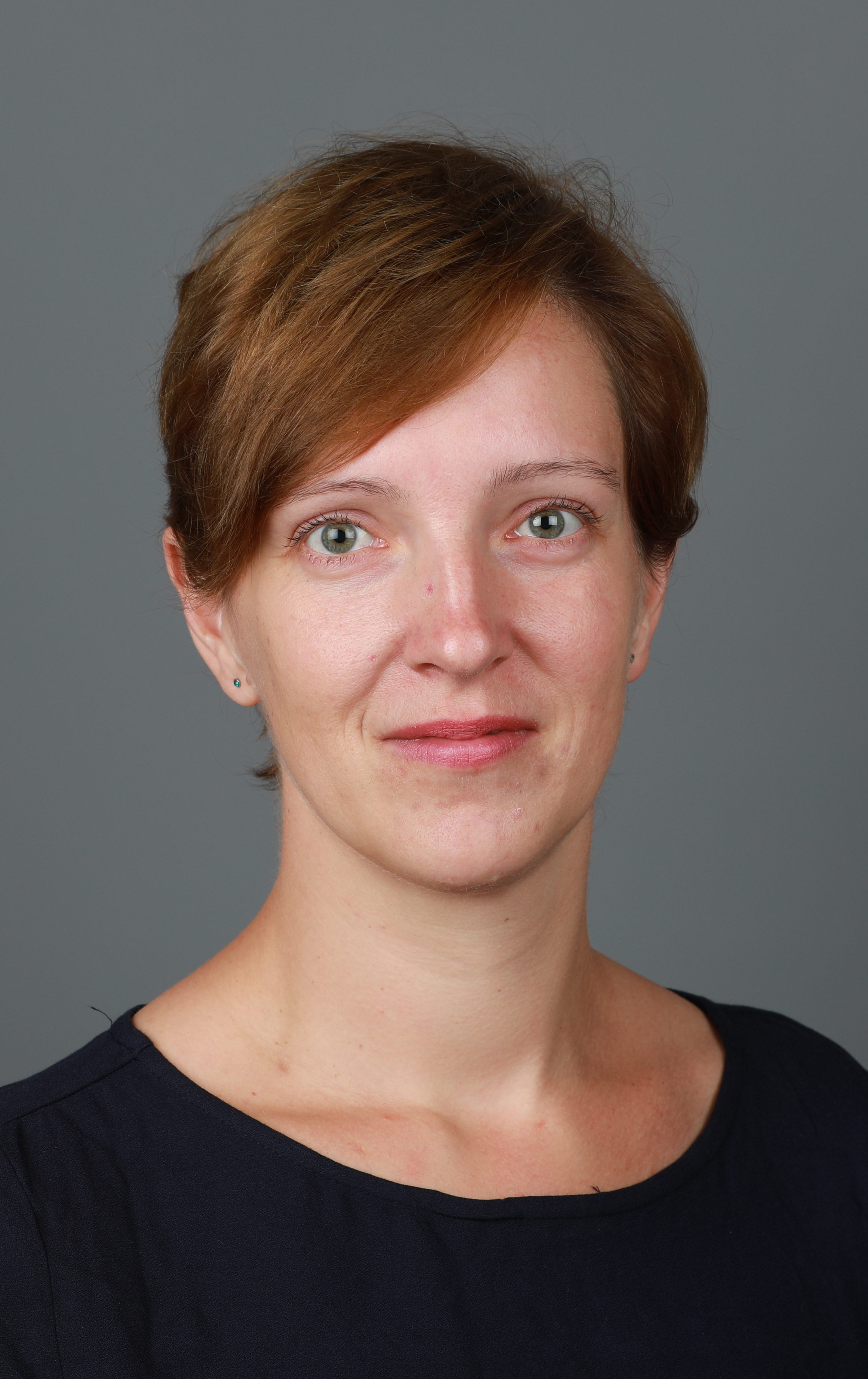 2017-11-16 Hendrikje Klein by Sandro Halank–1