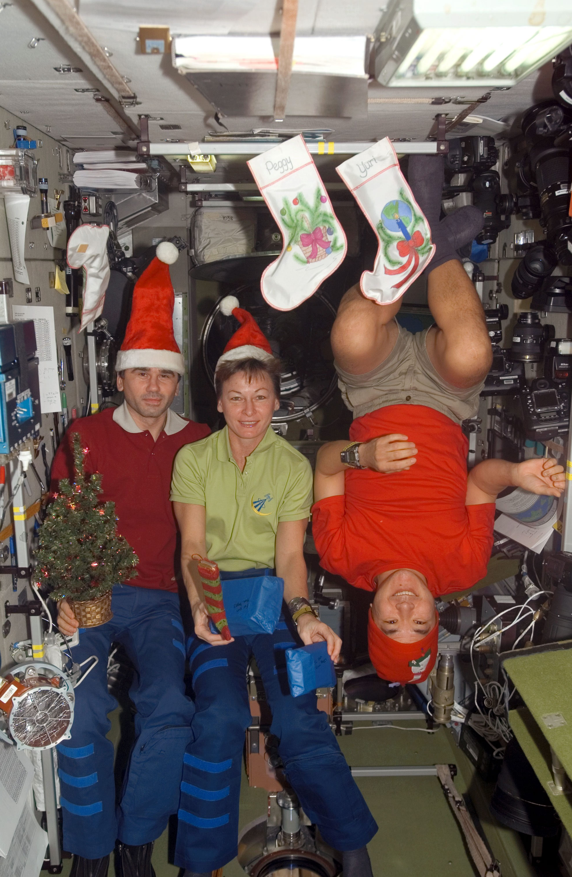207166main iss016e018575 high
