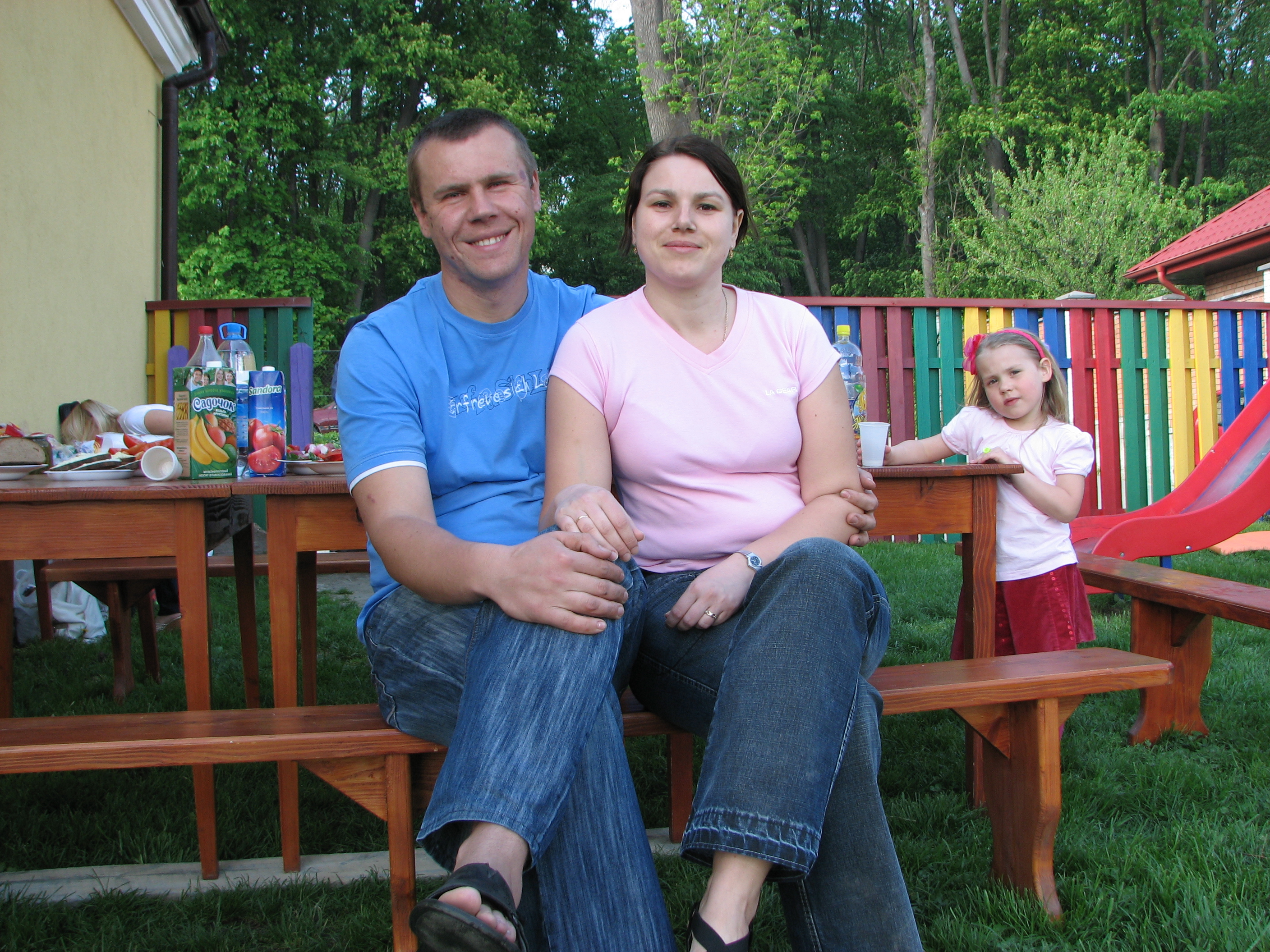 Catholic families of a parish gathered for a picnic, picture 5