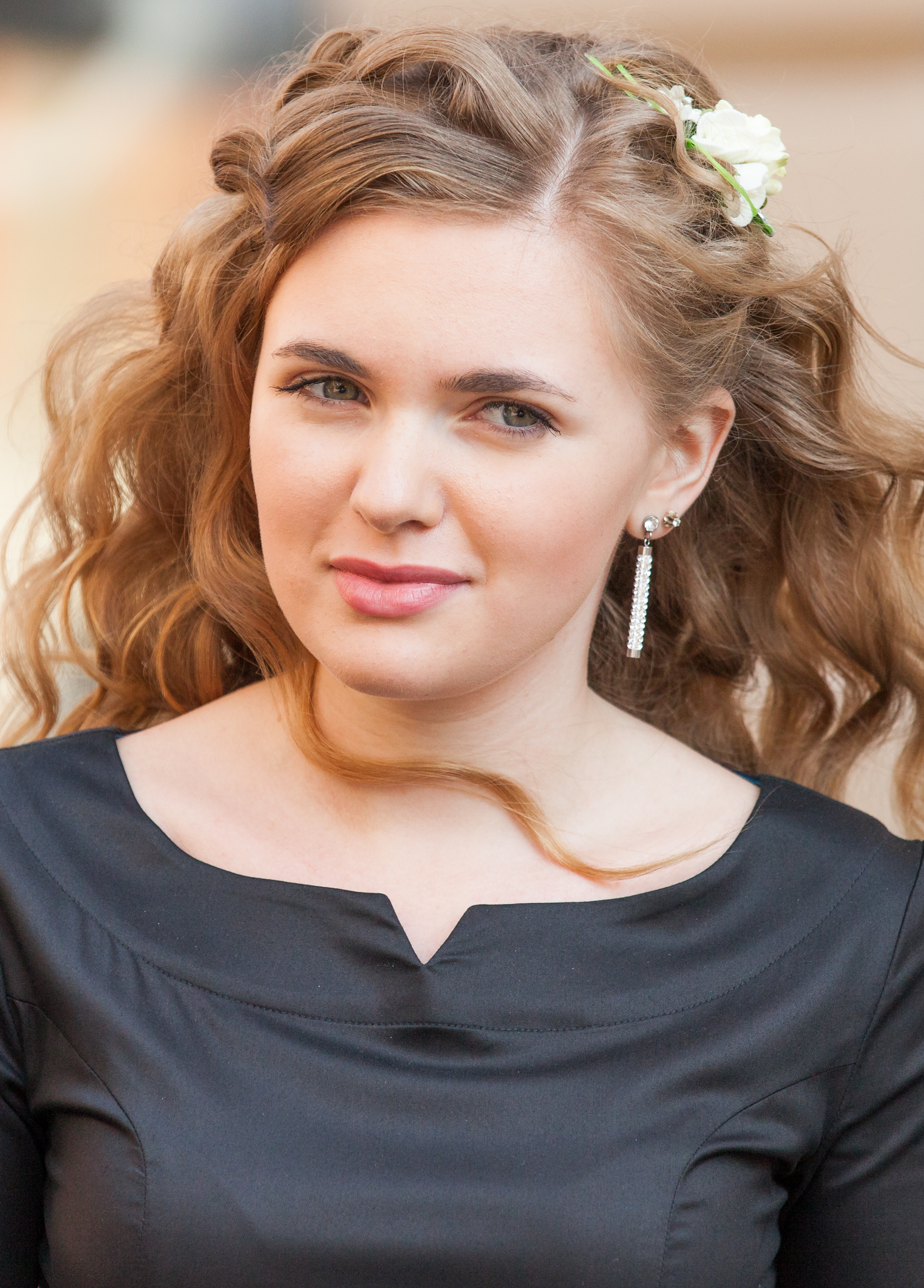 a beauty photographed in September 2014, picture 8