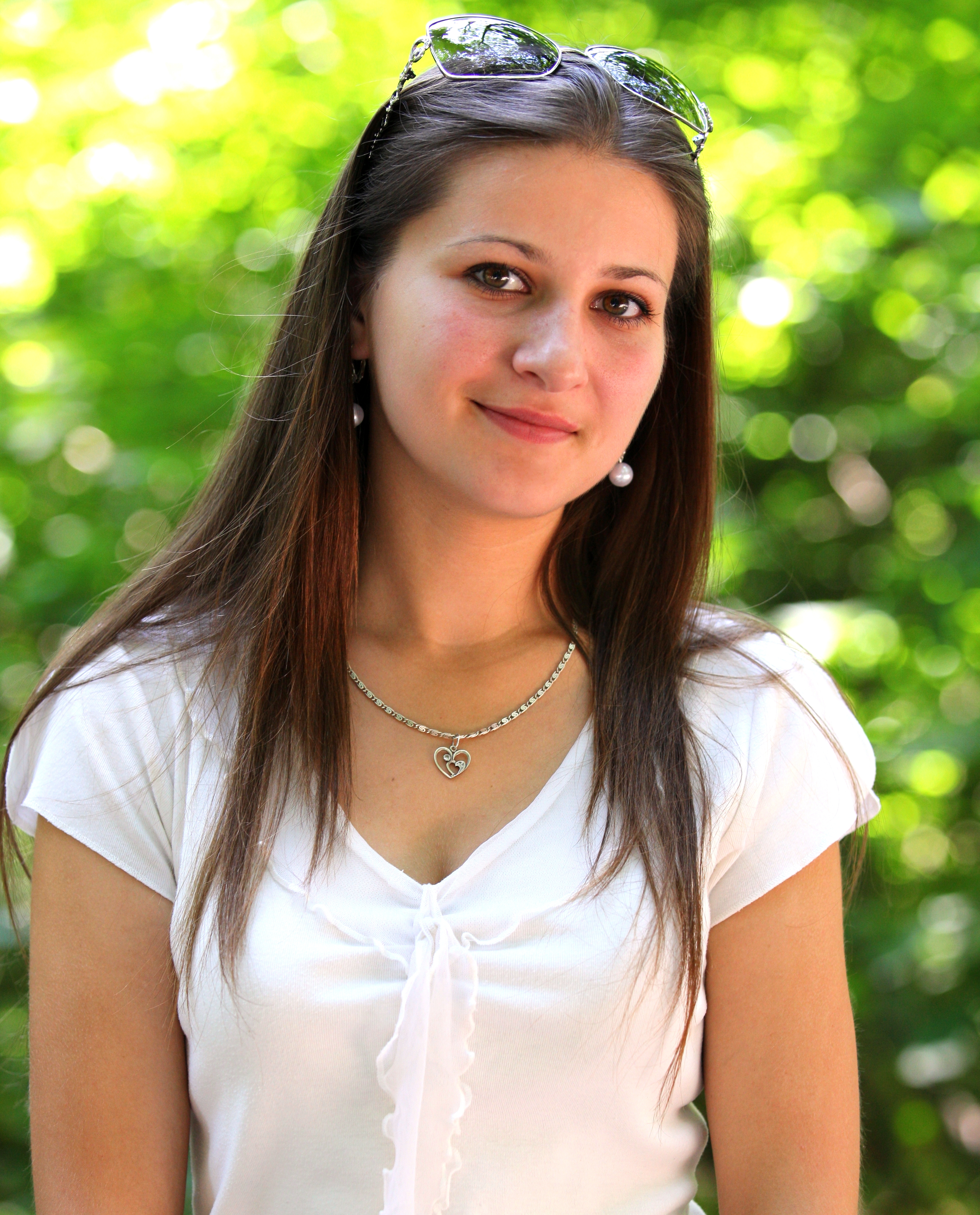 a very attractive girl (a Catholic Christian), photographed in July 2013, picture 6/22
