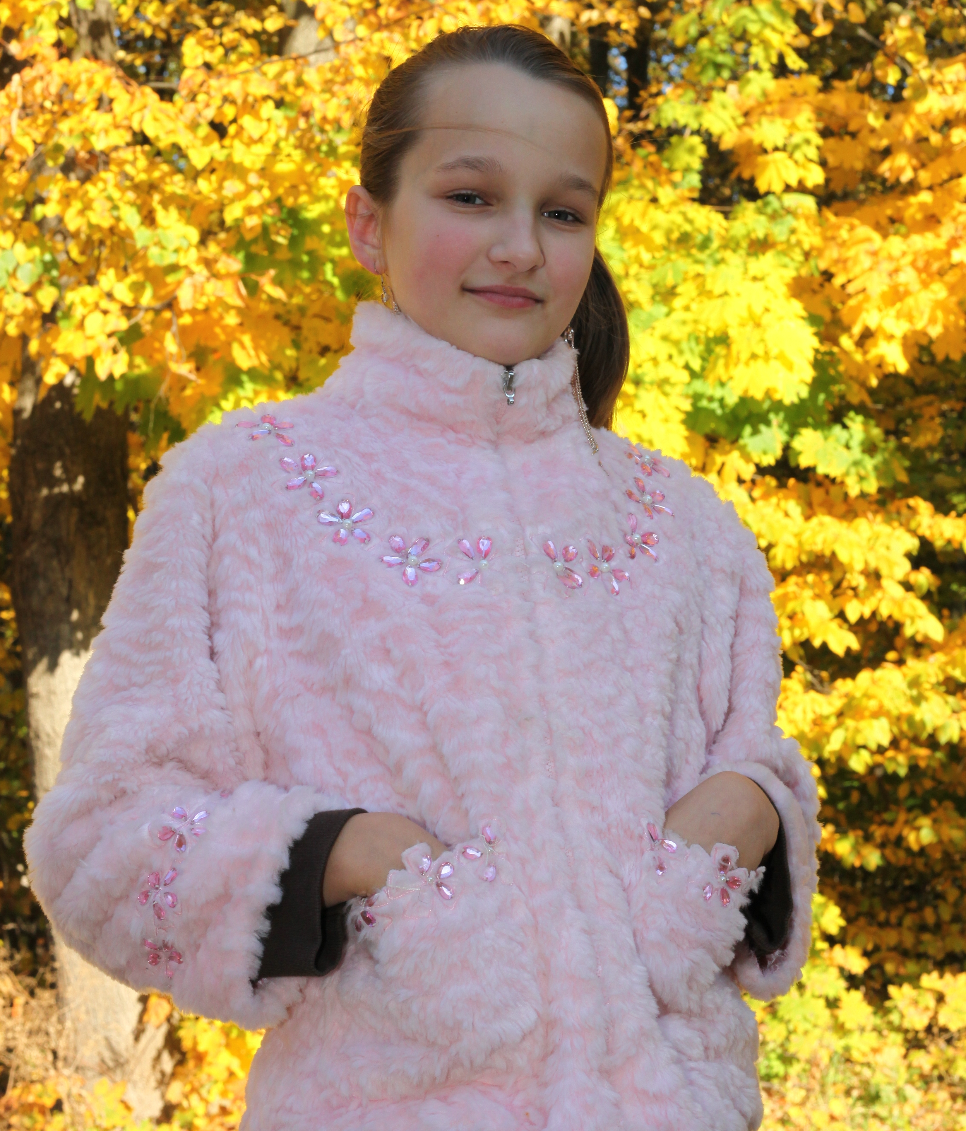 an exceptionally astonishingly beautiful charming Catholic girl, picture 7