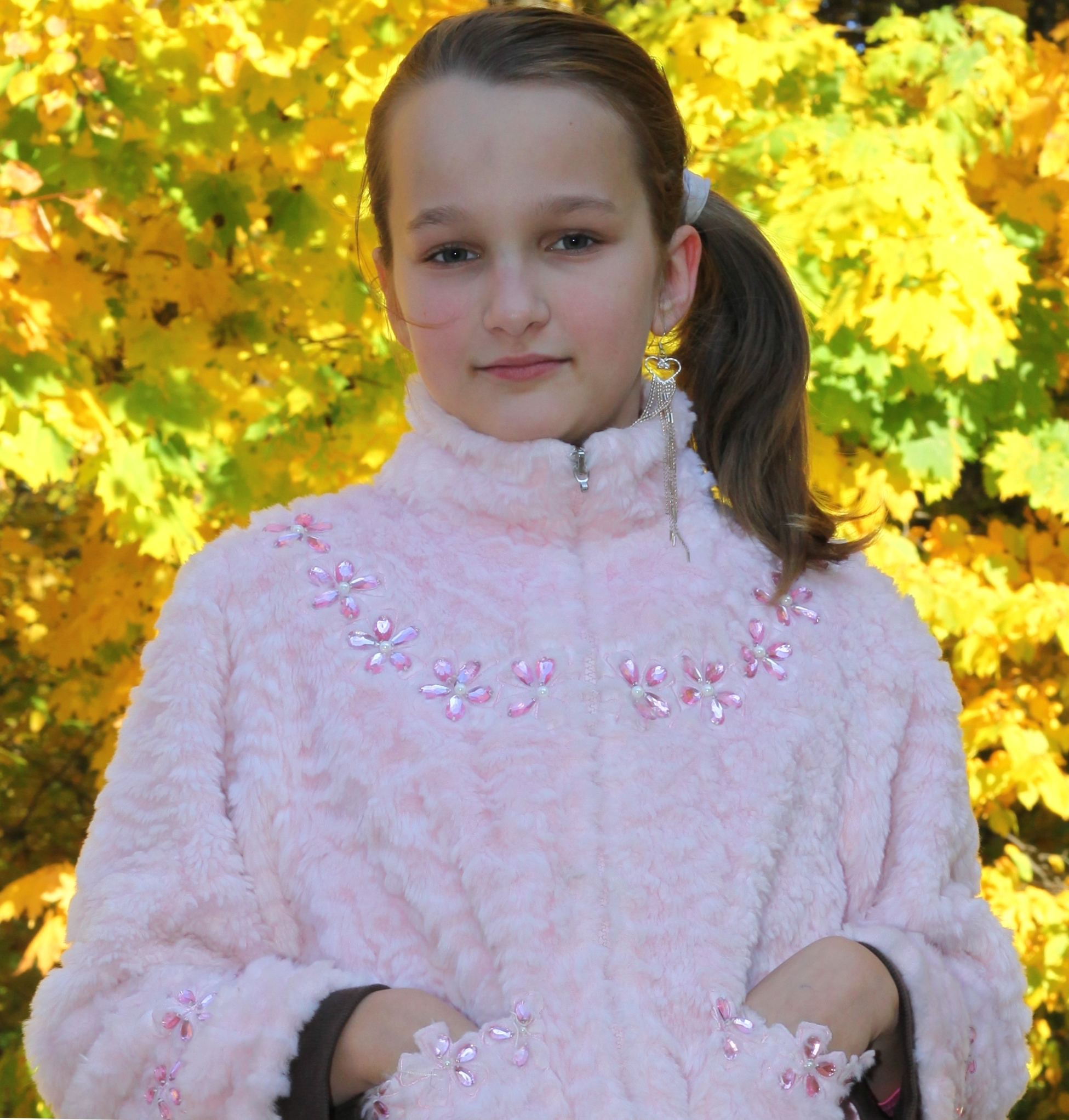an exceptionally astonishingly beautiful charming Catholic girl, picture 23