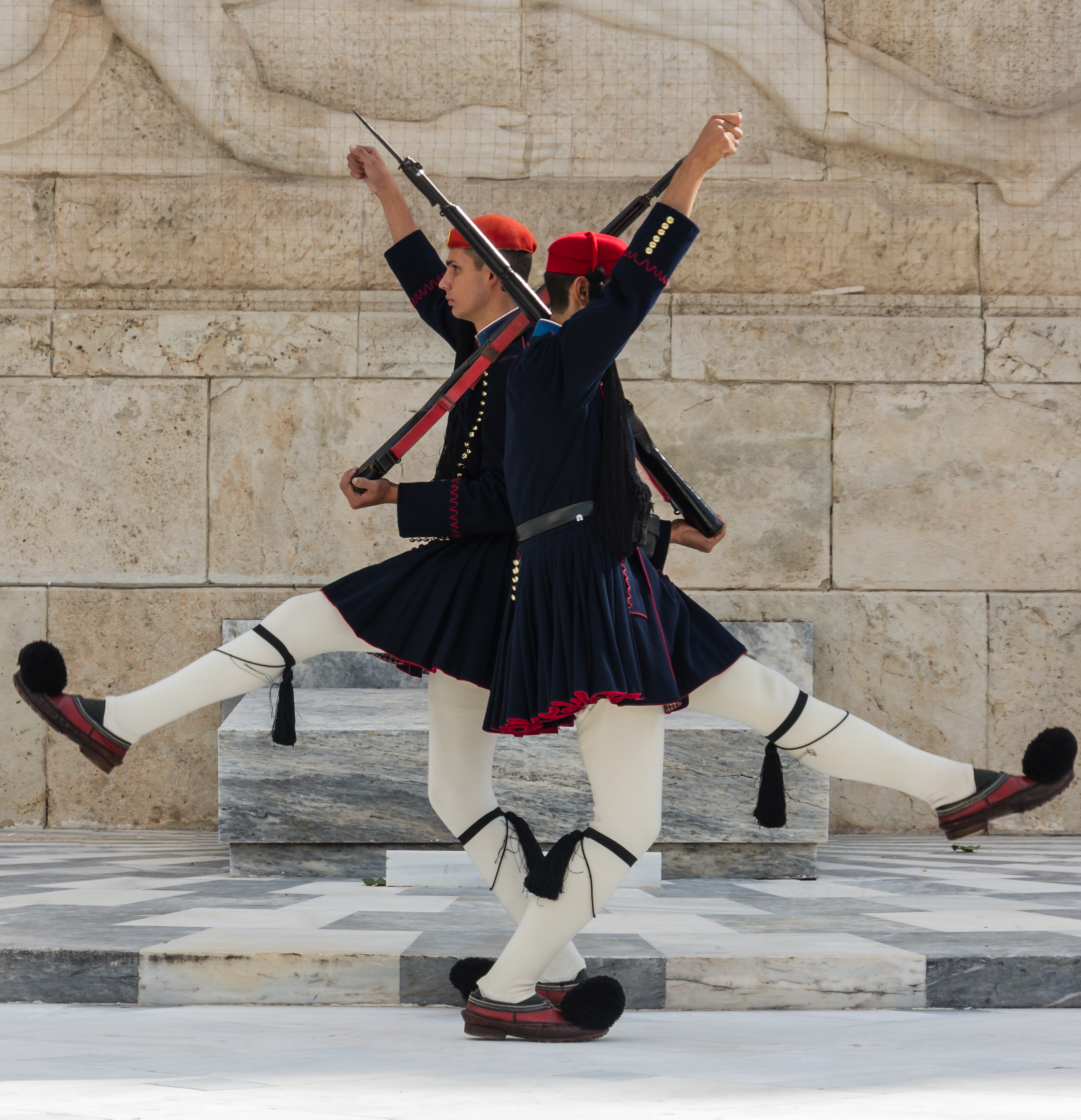 Crossing Evzones Tomb Unknown Soldier Athens-2