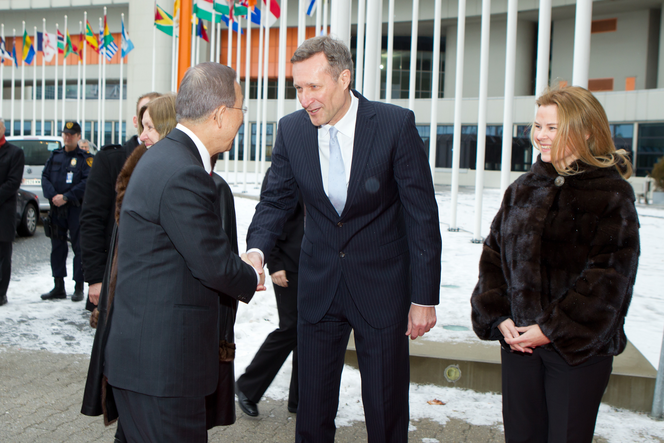 CTBTO Executive Secretary Tibor Tóth welcomes UN Secretary-General Ban Ki-moon - Flickr - The Official CTBTO Photostream