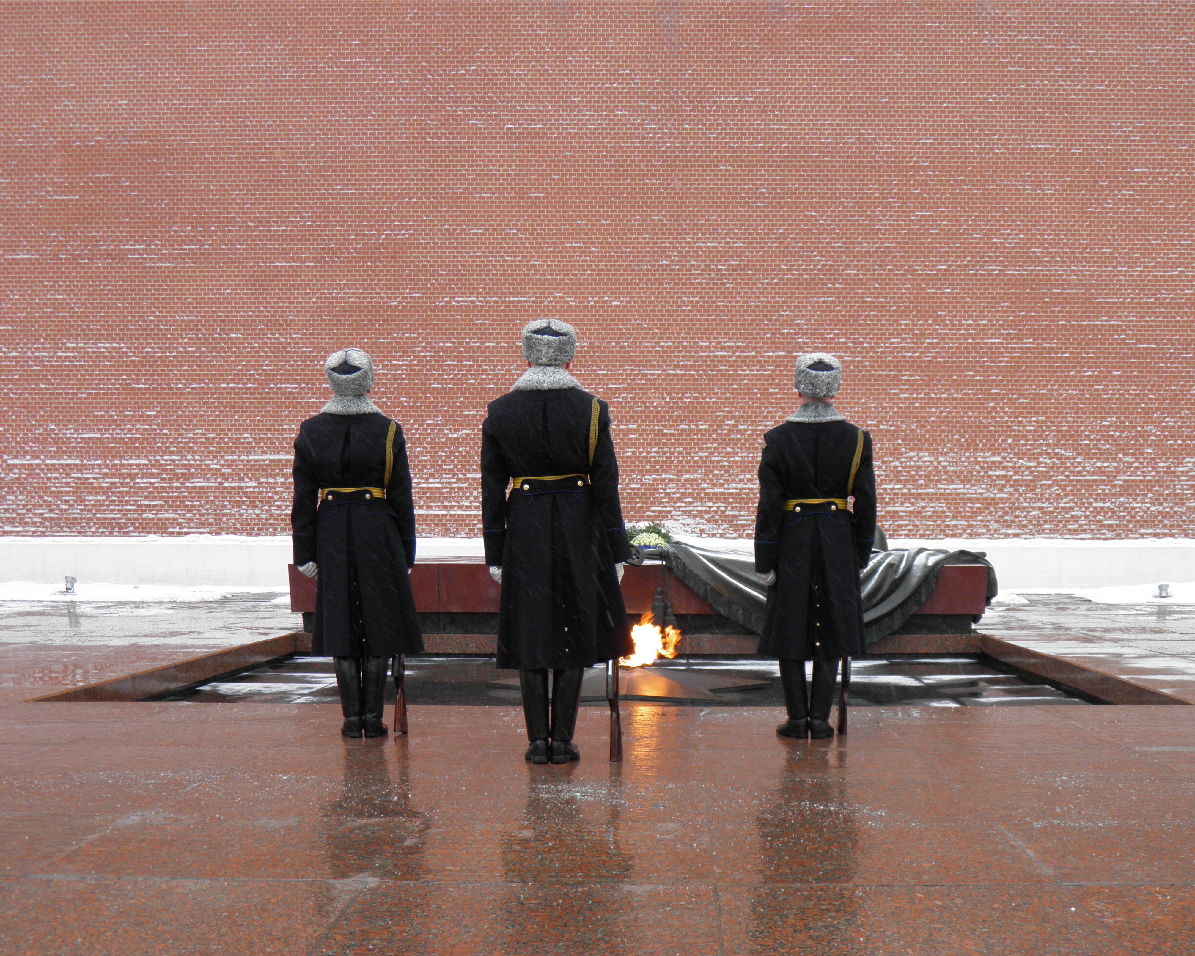 Flamme éternelle - soldats
