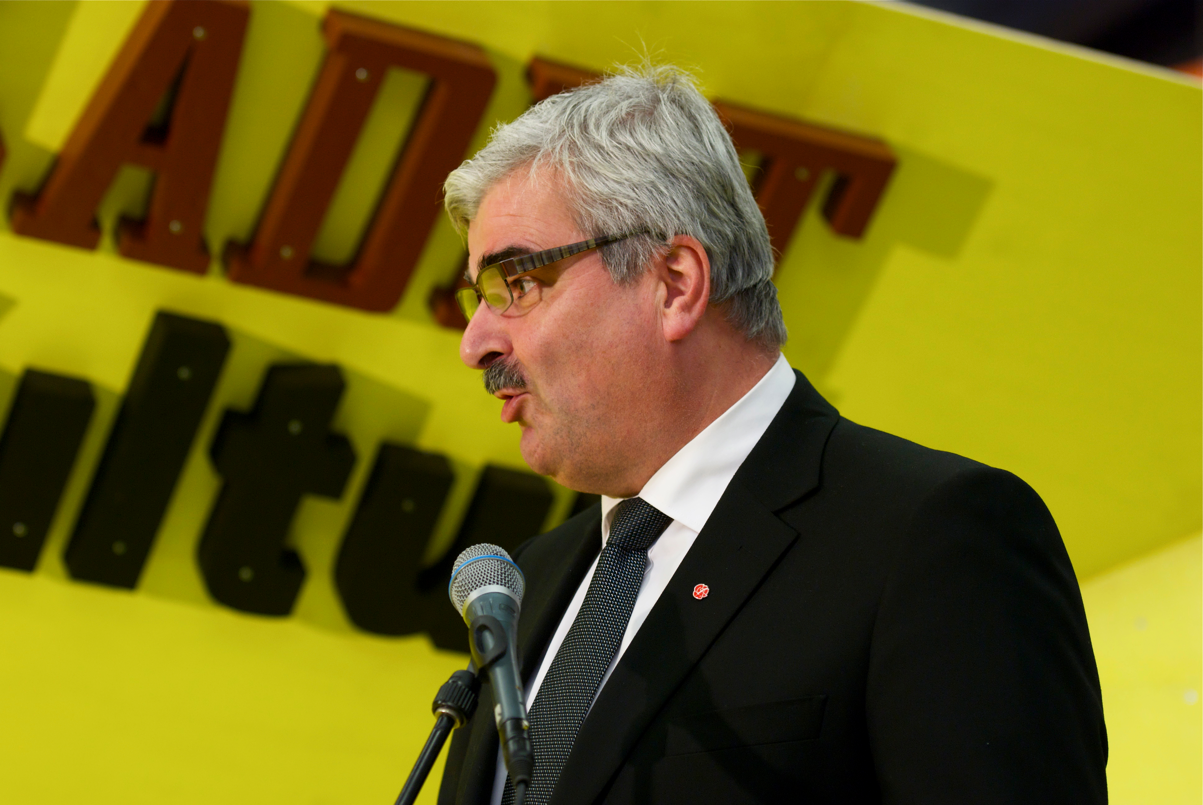 Håkan Juholt Göteborg Book Fair 2011b