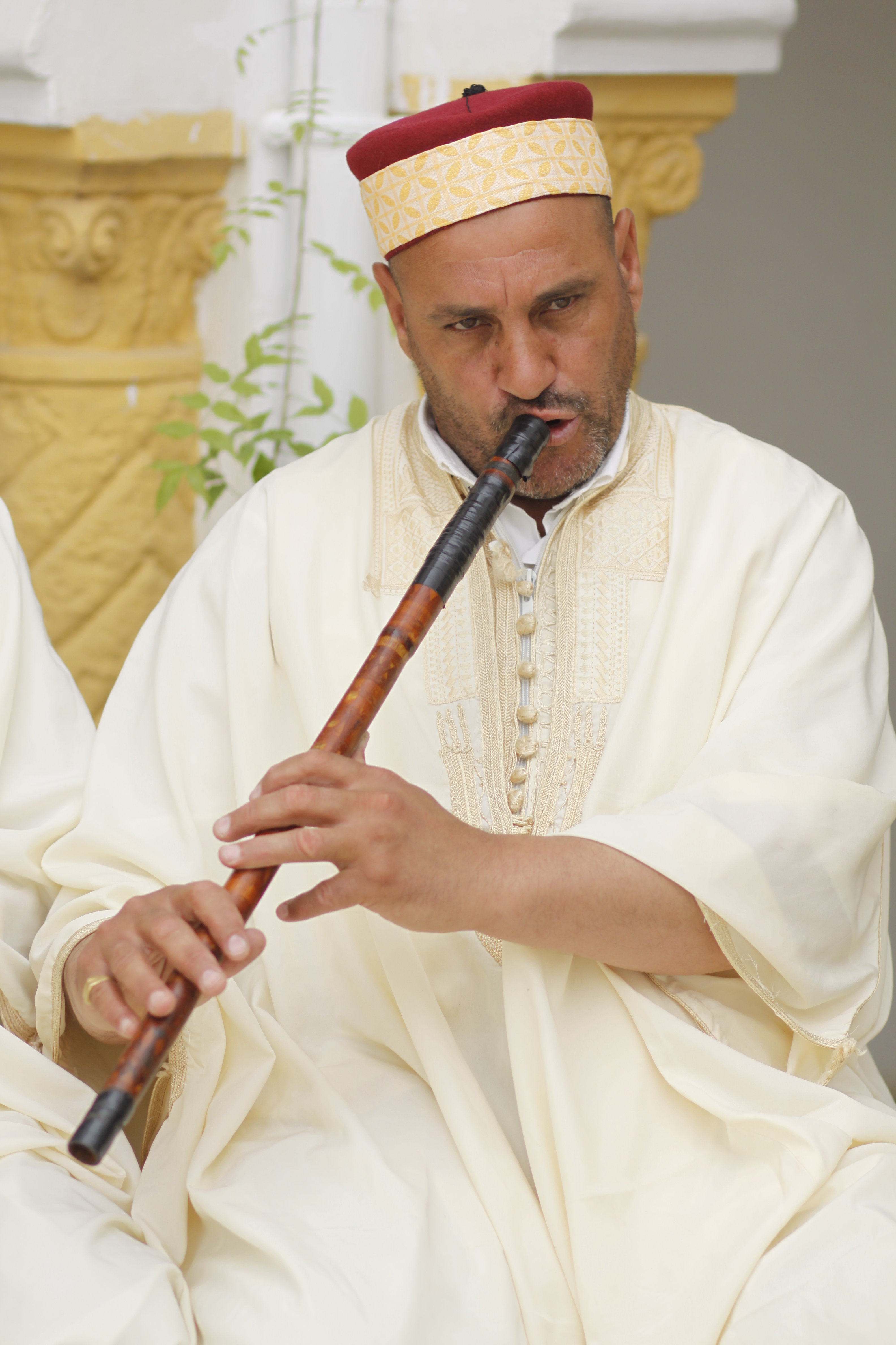 Man playing Gasba (Medea, Algeria)