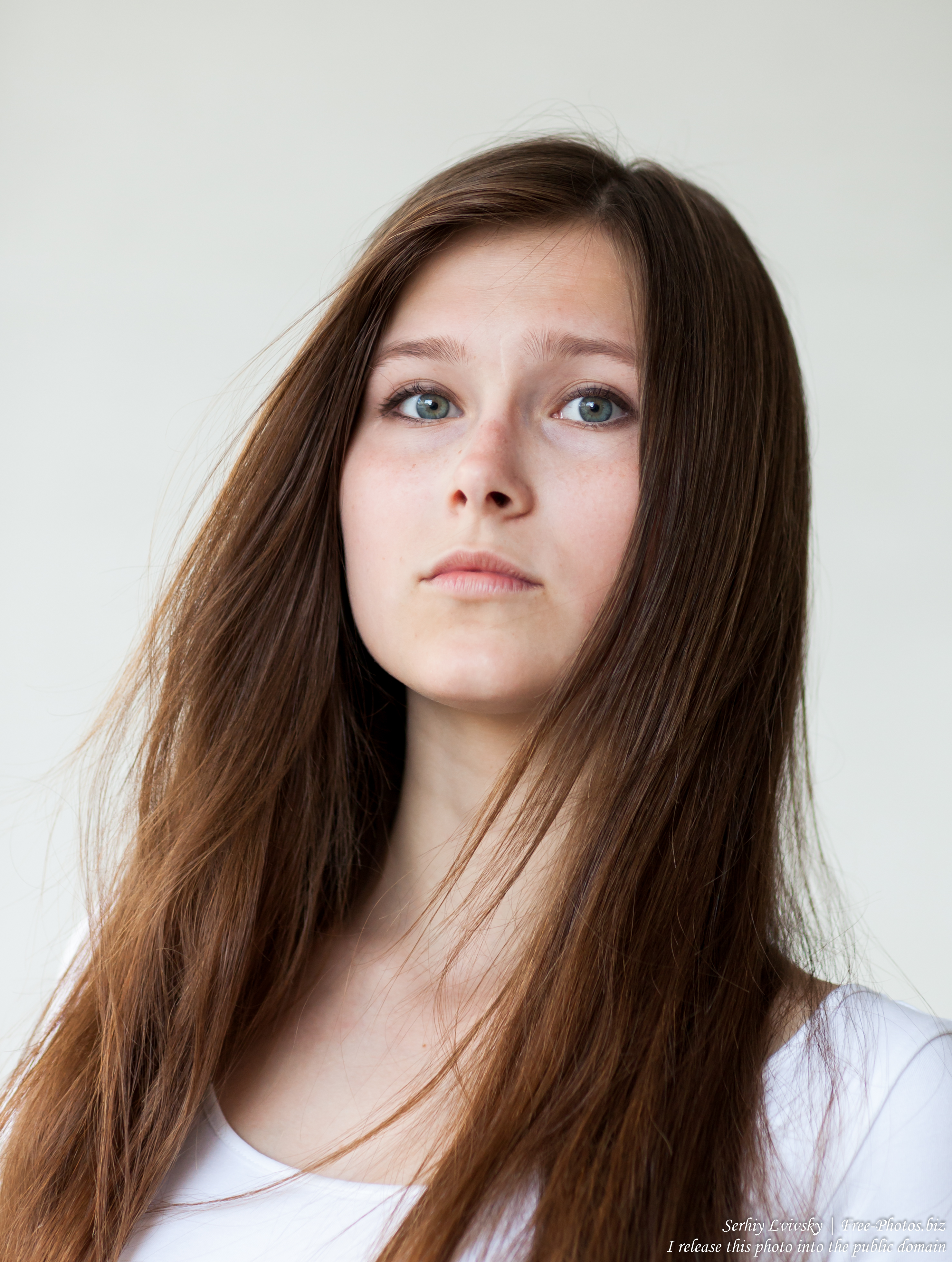 Nastia - a 16-year-old girl photographed in June 2017 by Serhiy Lvivsky, picture 1