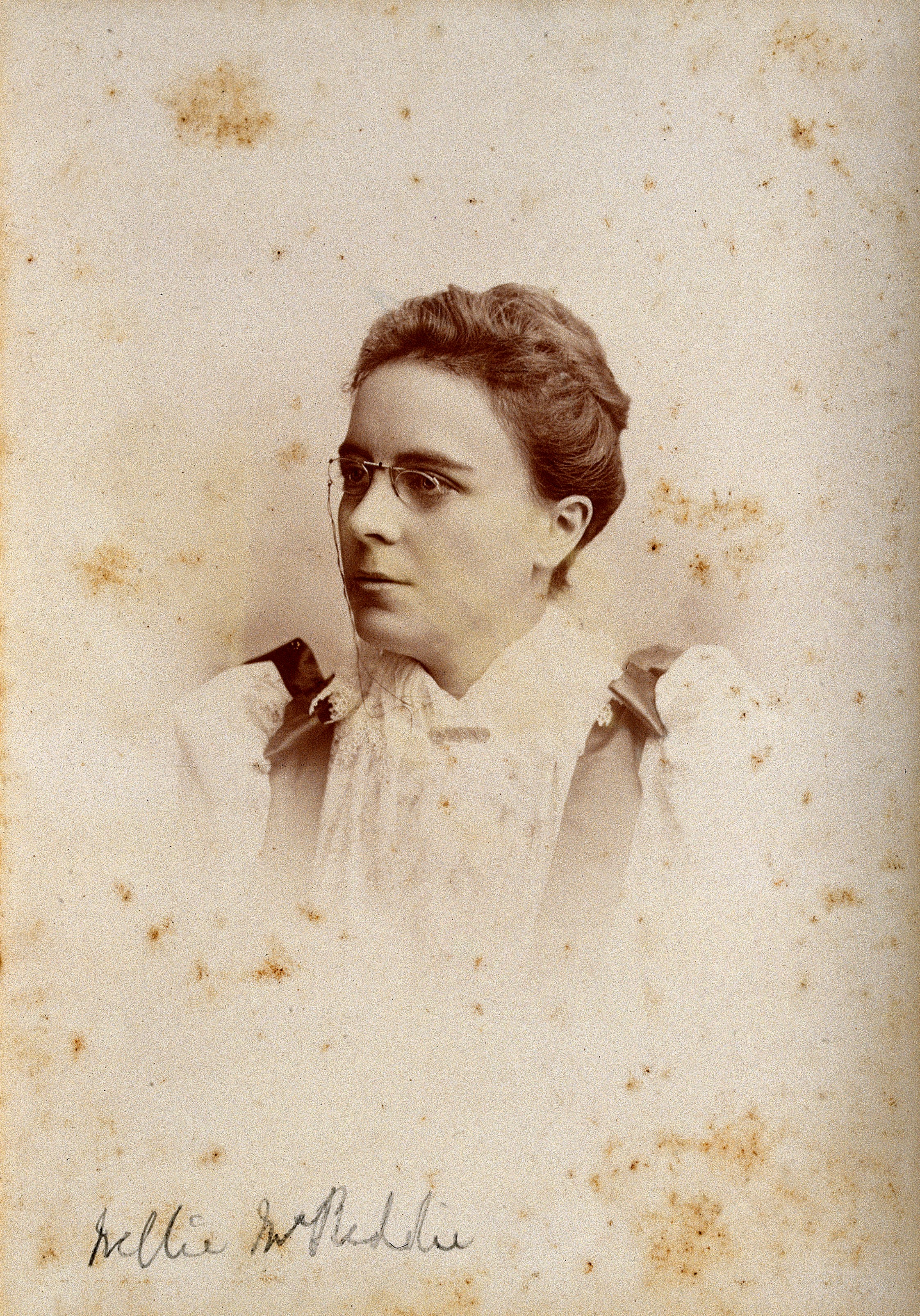 Nellie McReddie. Photograph. Wellcome V0028329