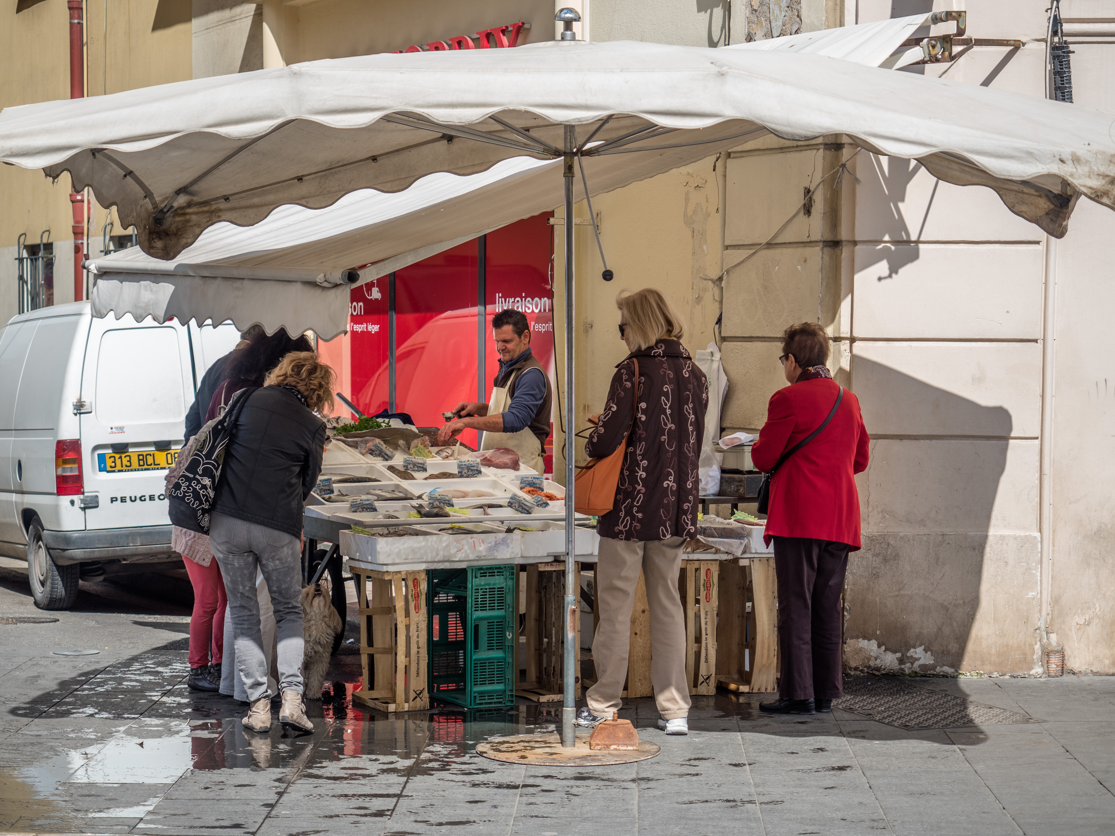 Nizza-fish-sale-4081310