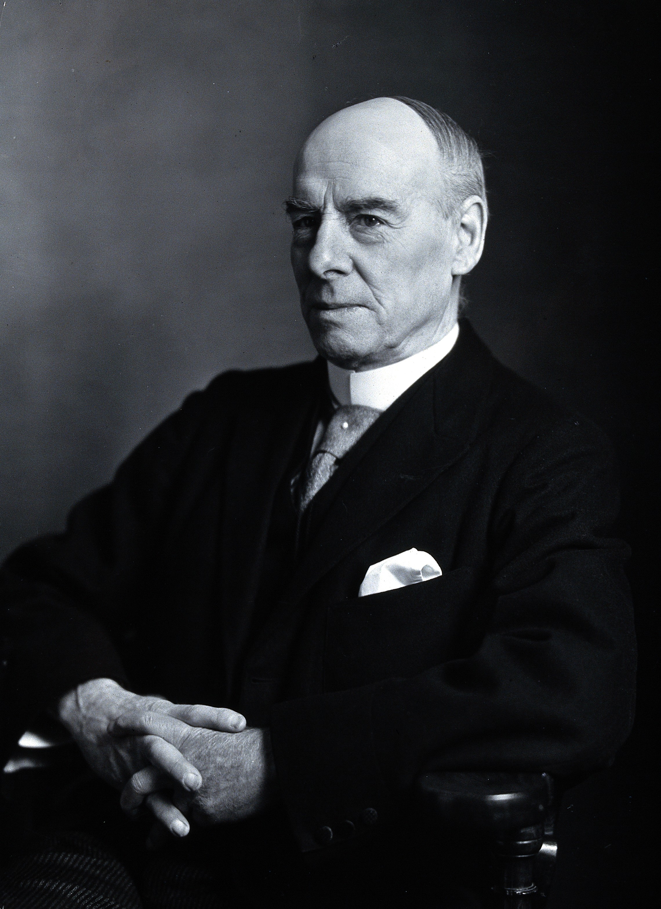 Norman Walker. Photograph by Drummond Young. Wellcome V0027303