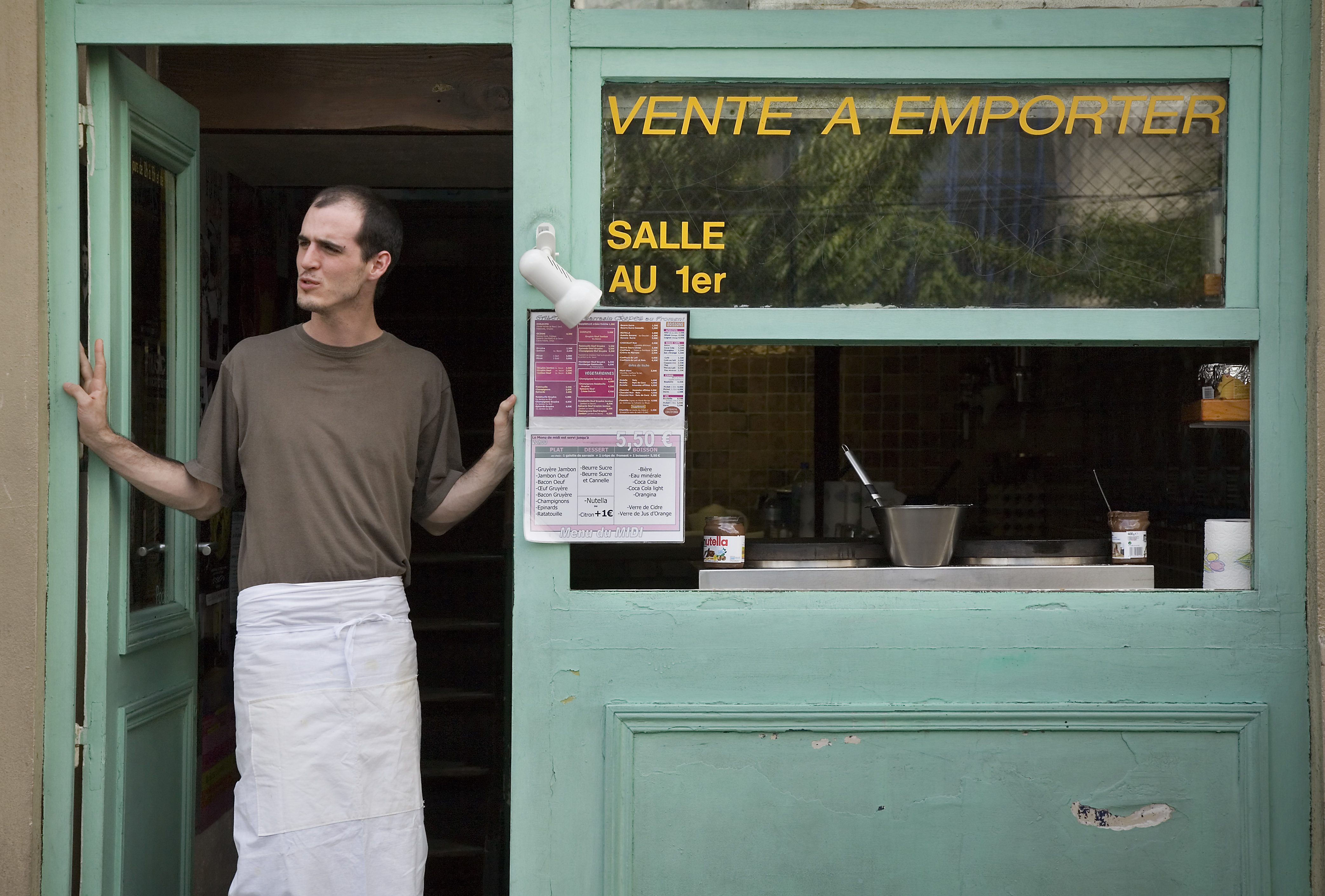 Paris - Creppe seller, Rue Mouffetard - 3236