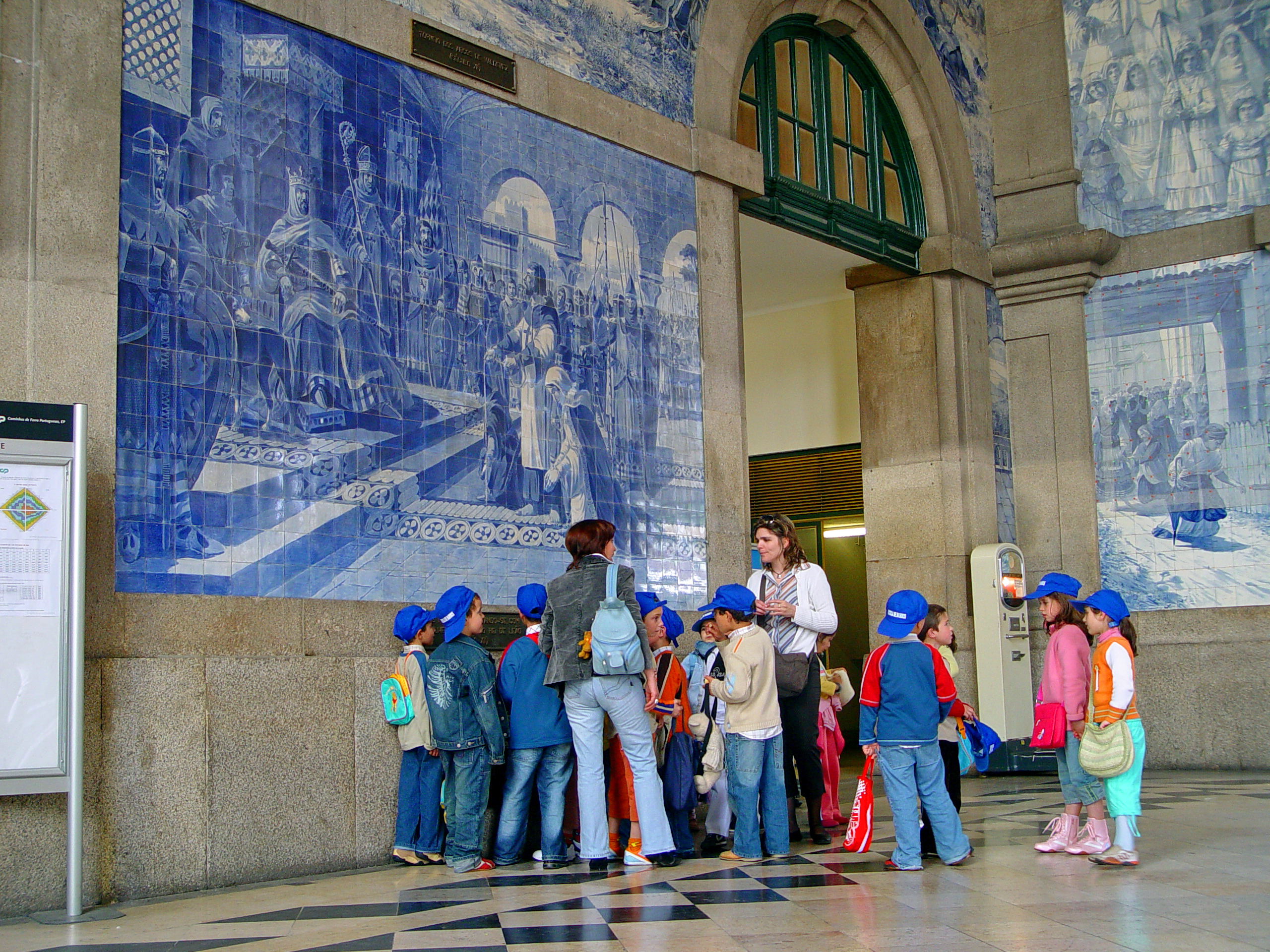 PortoTrainStation2
