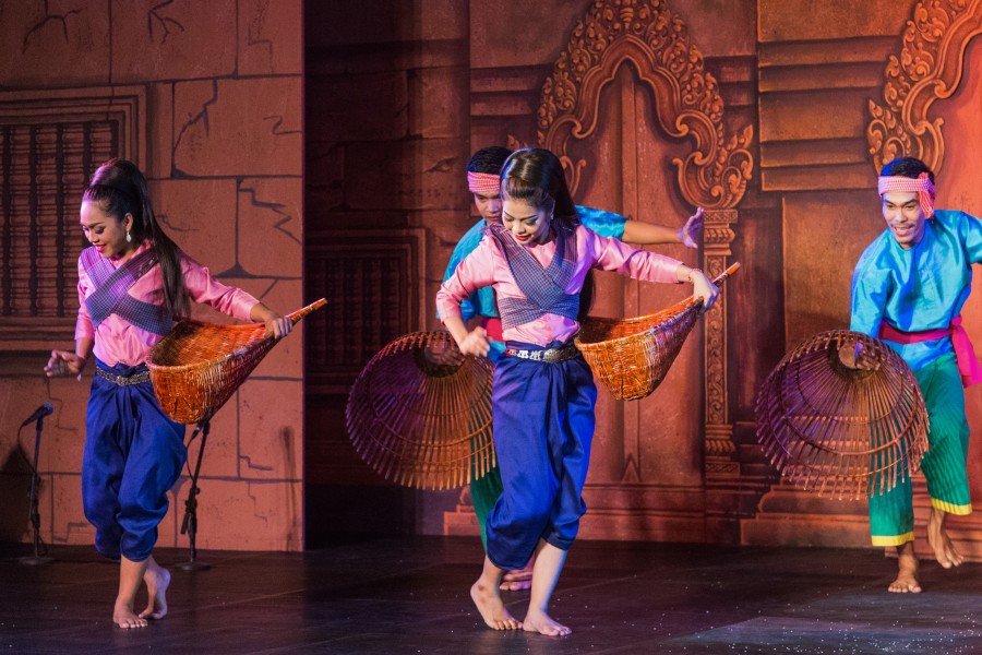 2016 Phnom Penh, Tradycyjny Kambodżański Pokaz Tańca (058)