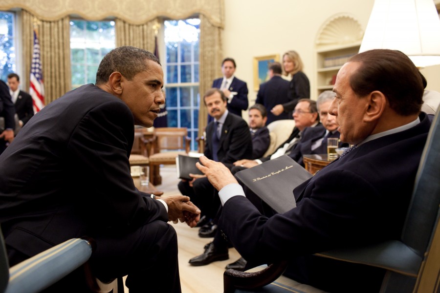3684018560 ca14639e91 o Barack Obama with Silvio Berlusconi ORIGINAL SIZE