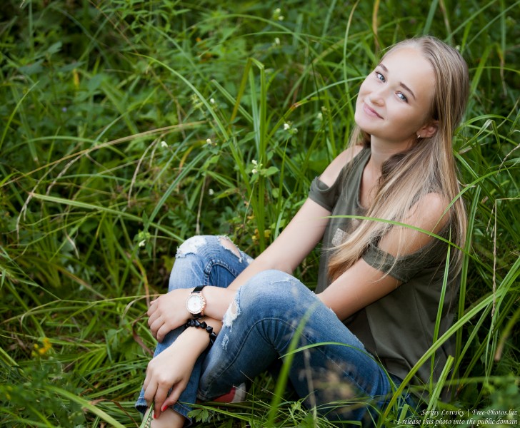 a blond 14-year-old girl photographed in August 2015 by Serhiy Lvivsky, picture 5